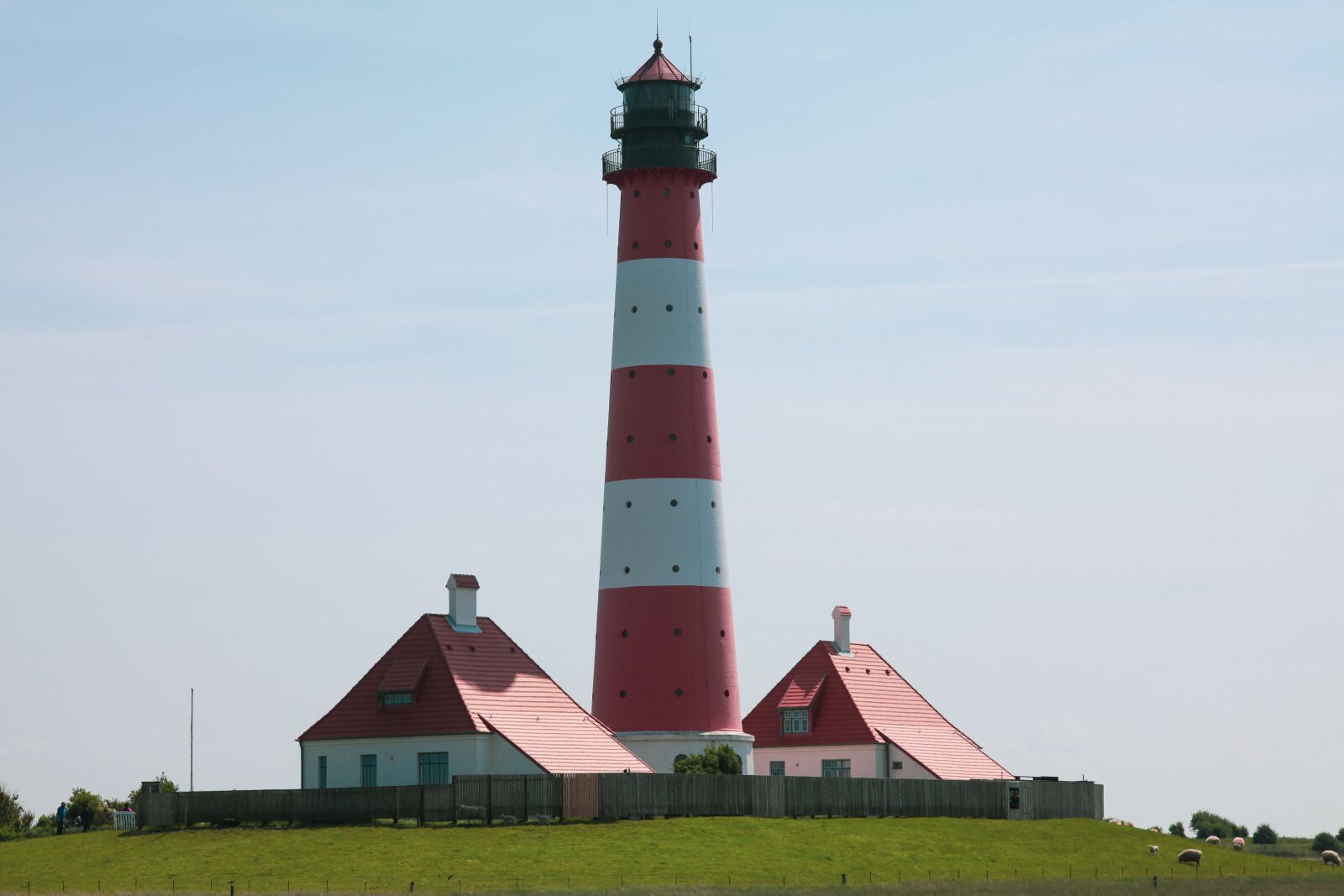 Canon EOS 5D Mark II sample photo. Westerhever, lighthouse, north sea photography