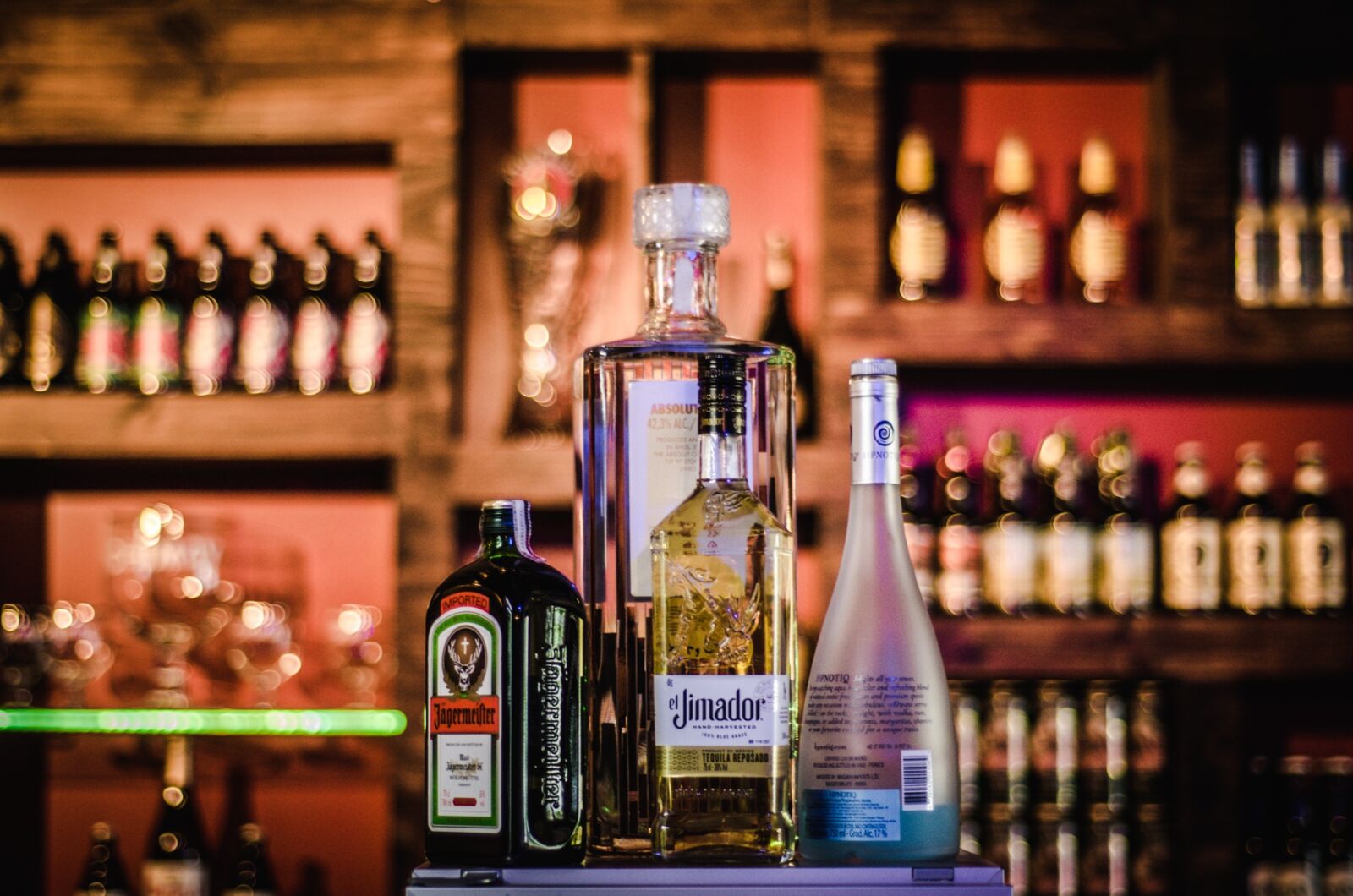 Nikon D7000 sample photo. Bar, liquor, bottles photography