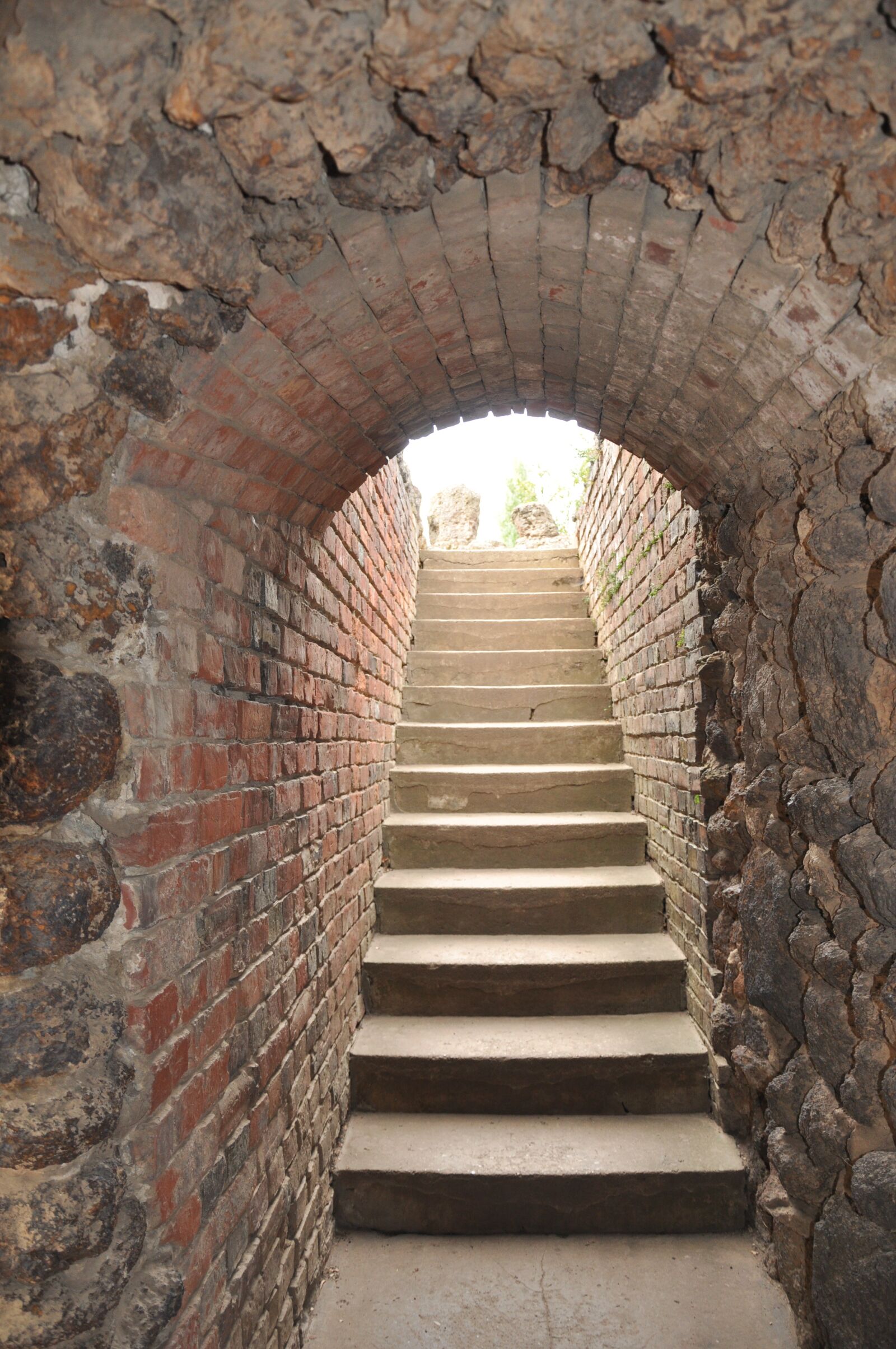 Nikon D90 sample photo. Castle stairs, masonry, stone photography