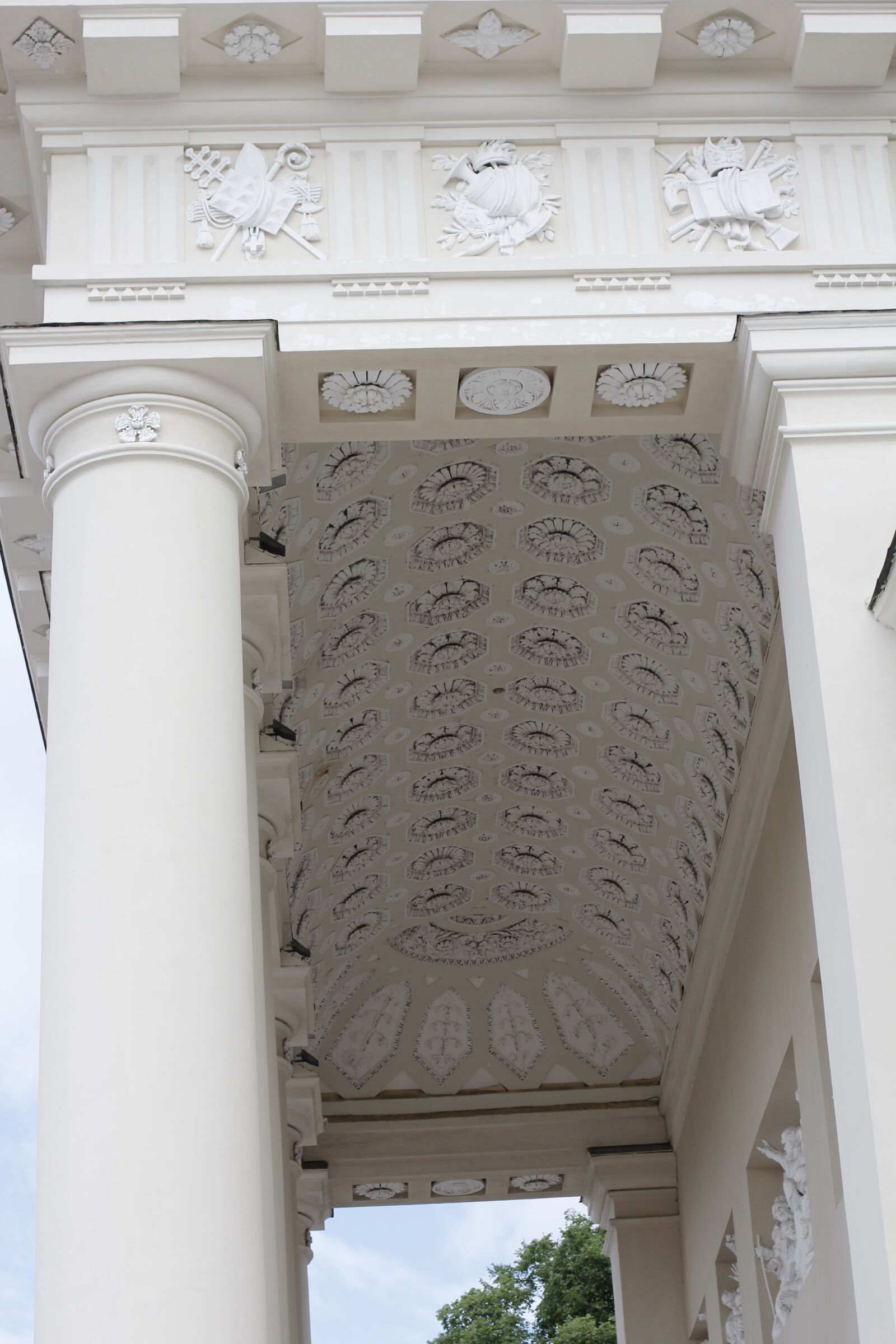 Canon EOS 60D + Canon EF 50mm F1.4 USM sample photo. Vilnius, lithuania, eastern europe photography