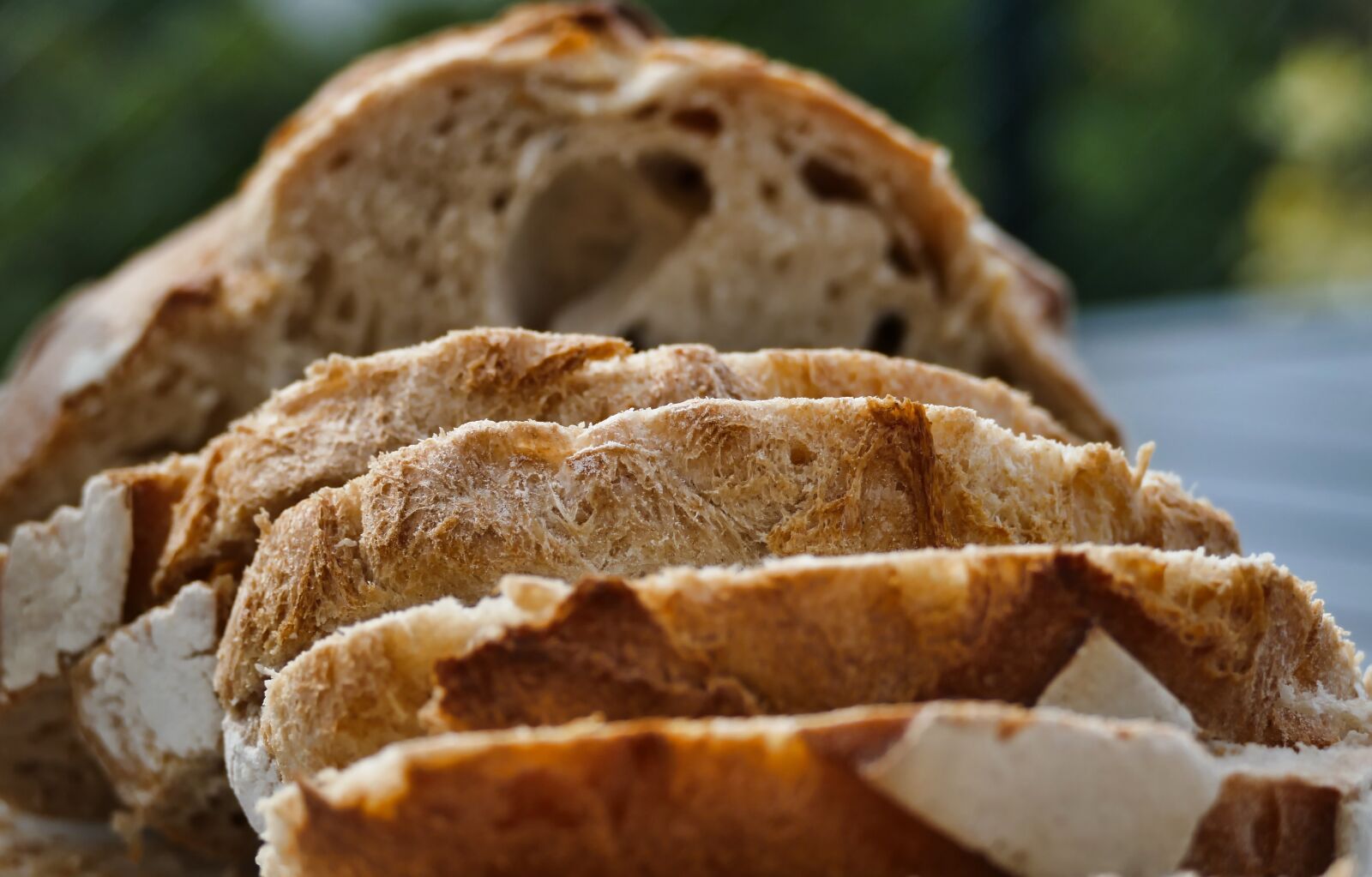 Panasonic Lumix DMC-FZ1000 sample photo. Bread, country bread, food photography