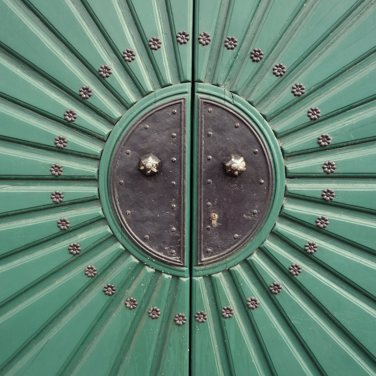 Sony Cyber-shot DSC-RX100 II sample photo. Door, goal, front door photography