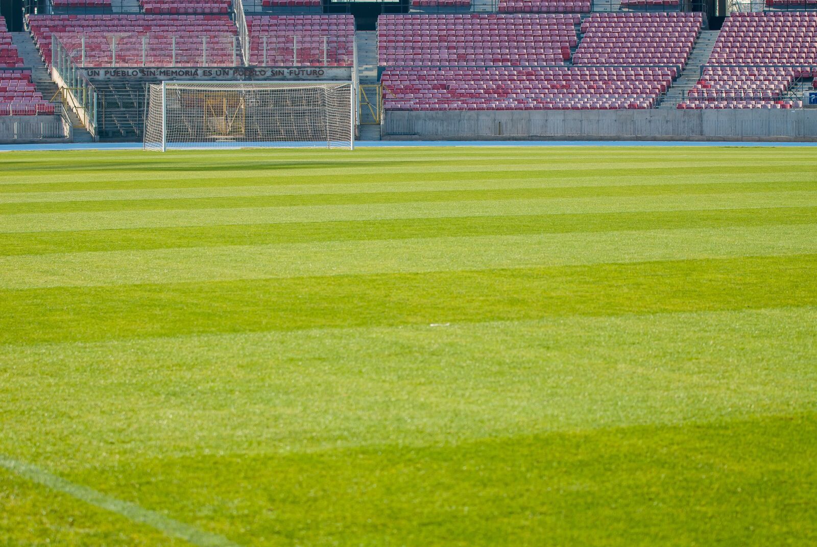 Nikon D200 sample photo. Stadium, soccer, santiago photography