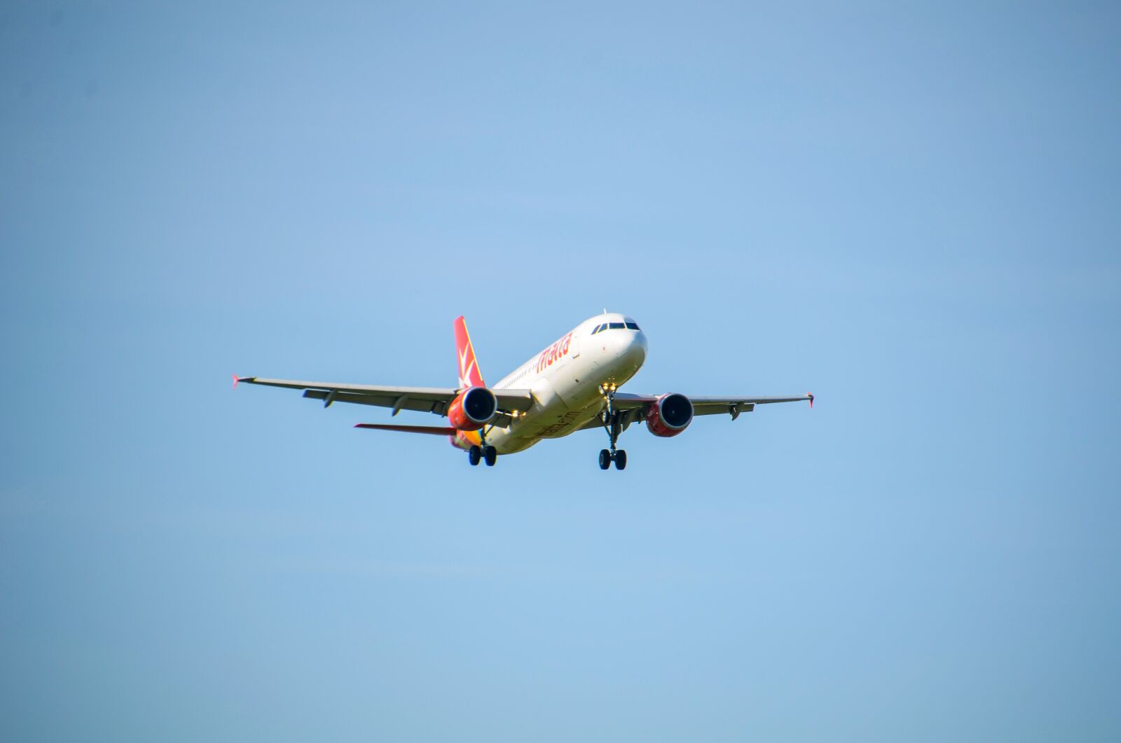 Nikon D7000 sample photo. Aircraft, jet, air malta photography