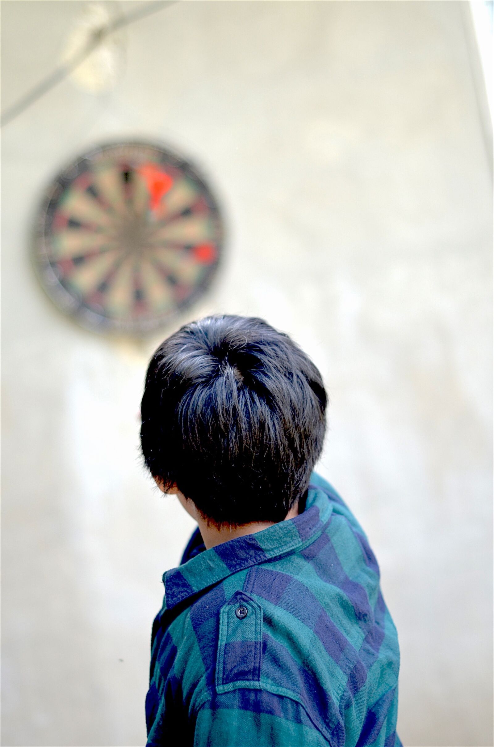 Nikon D5100 sample photo. Darts, game, boy photography