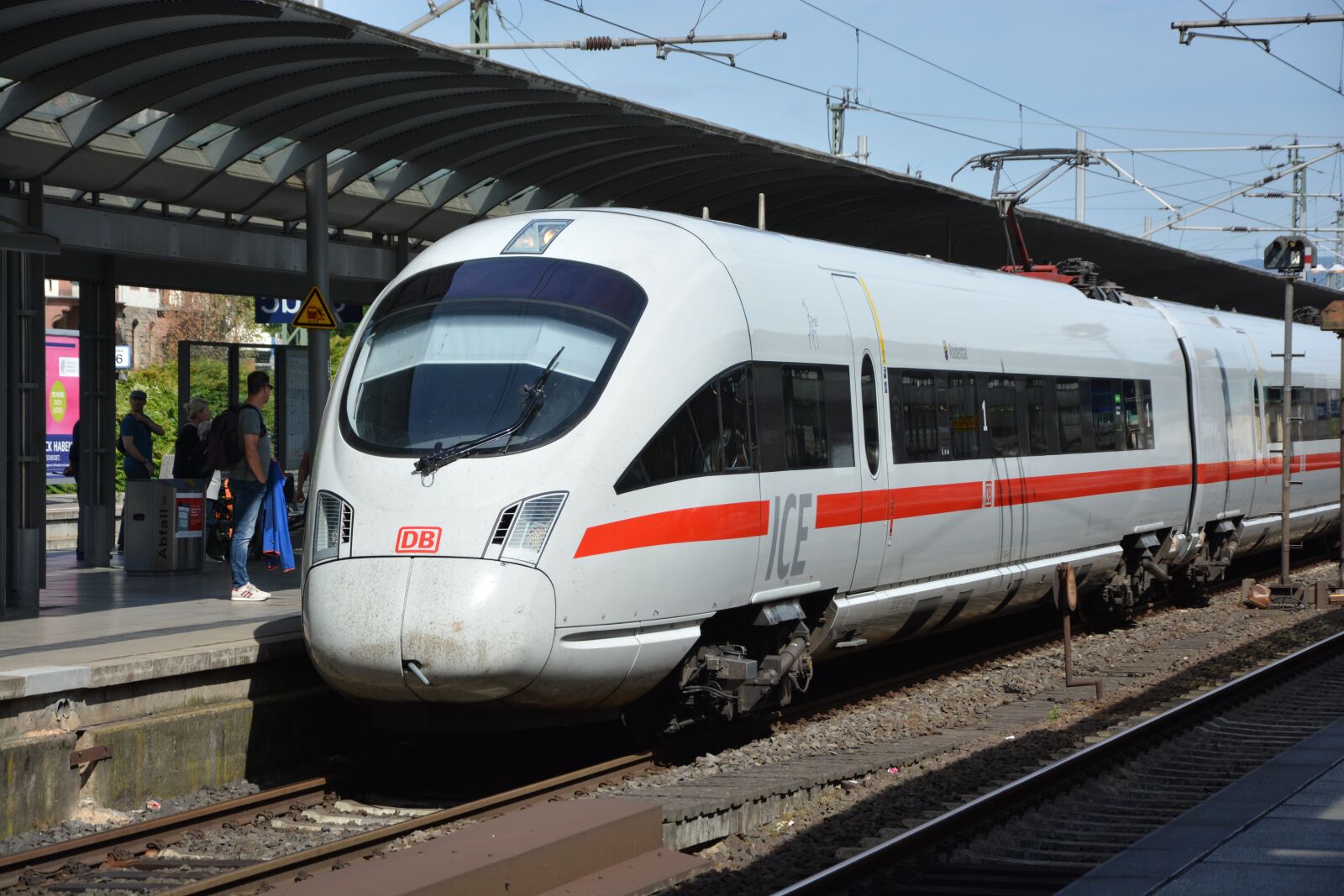 Nikon D5200 sample photo. Ice, train, db photography