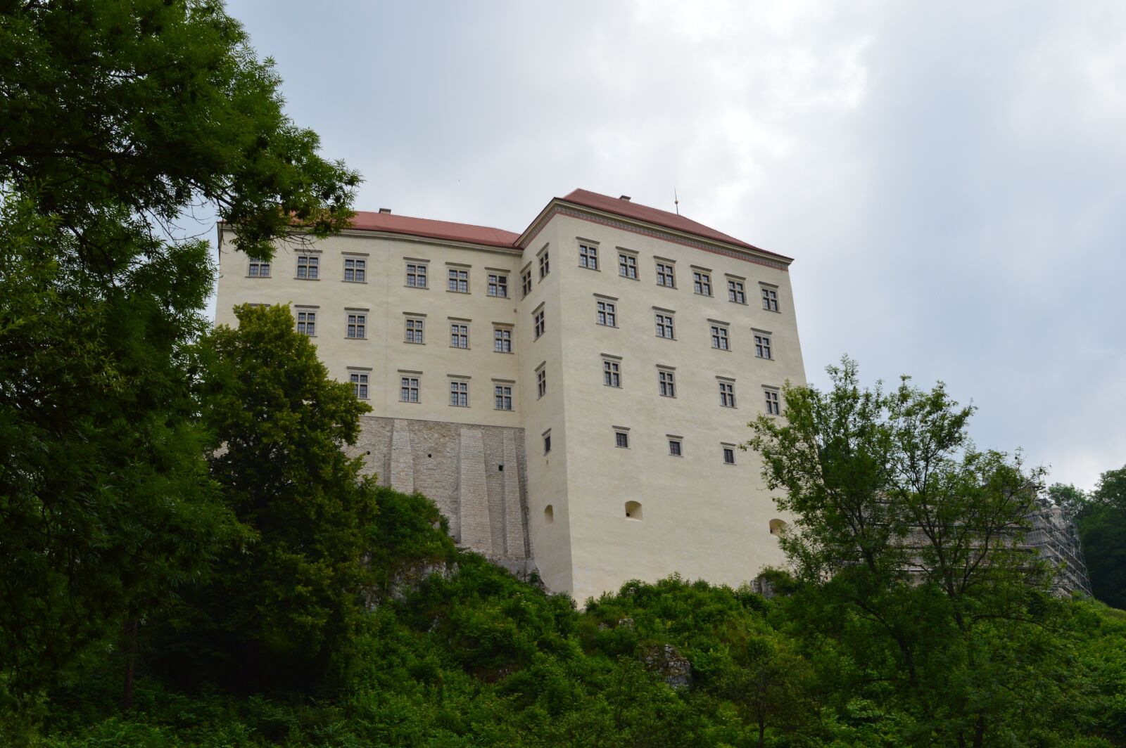 Nikon D3200 sample photo. Pieskowa ska a castle photography