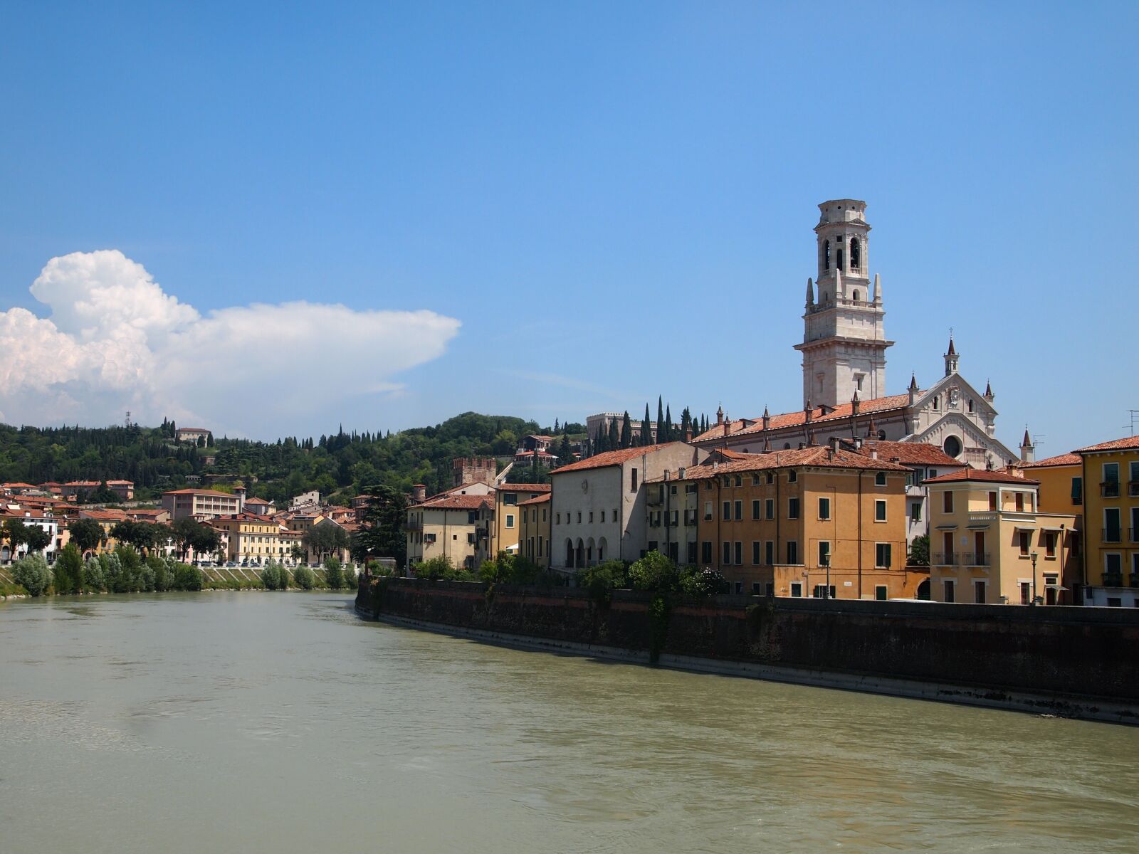 Olympus PEN E-PL1 sample photo. Verona, italy, panorama photography
