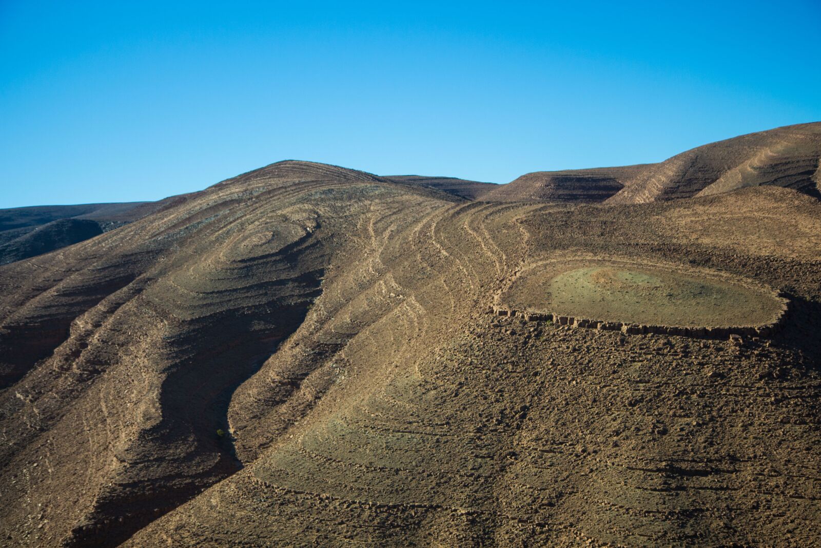 Canon EOS 700D (EOS Rebel T5i / EOS Kiss X7i) + Sigma 12-24mm f/4.5-5.6 EX DG ASPHERICAL HSM + 1.4x sample photo. Atlas mountains, sahara, morocco photography