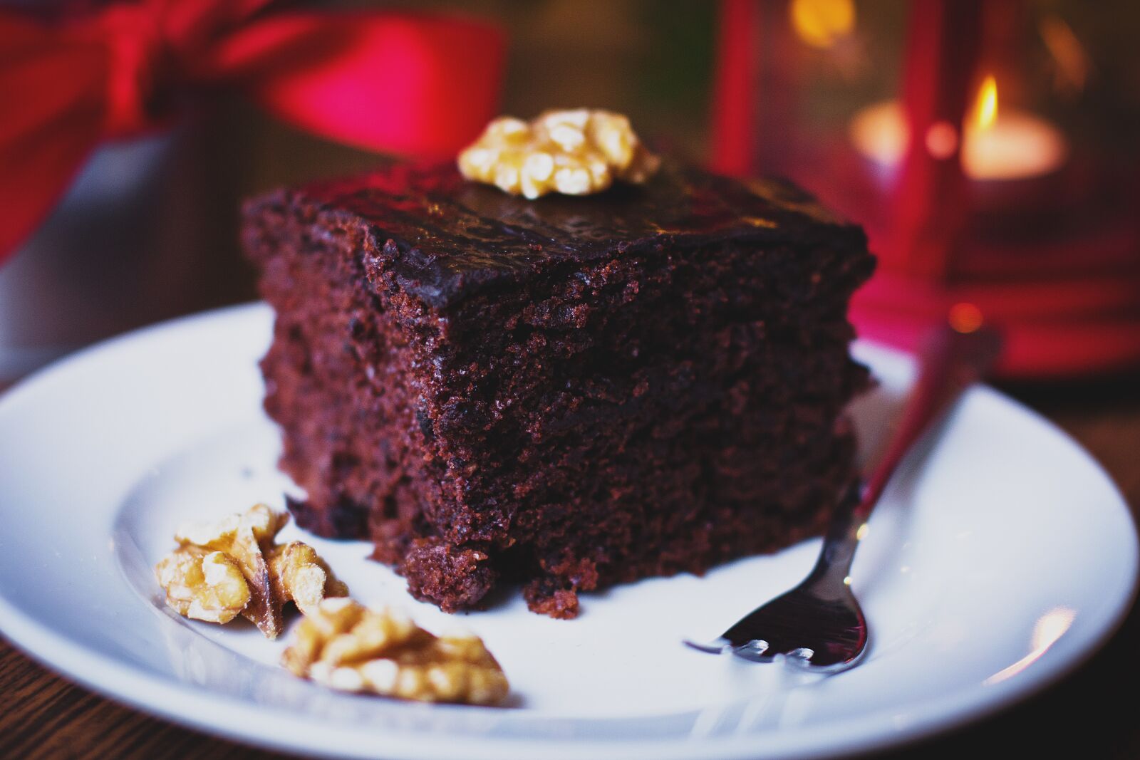 Canon EOS 60D sample photo. Cake, nuts, dessert photography