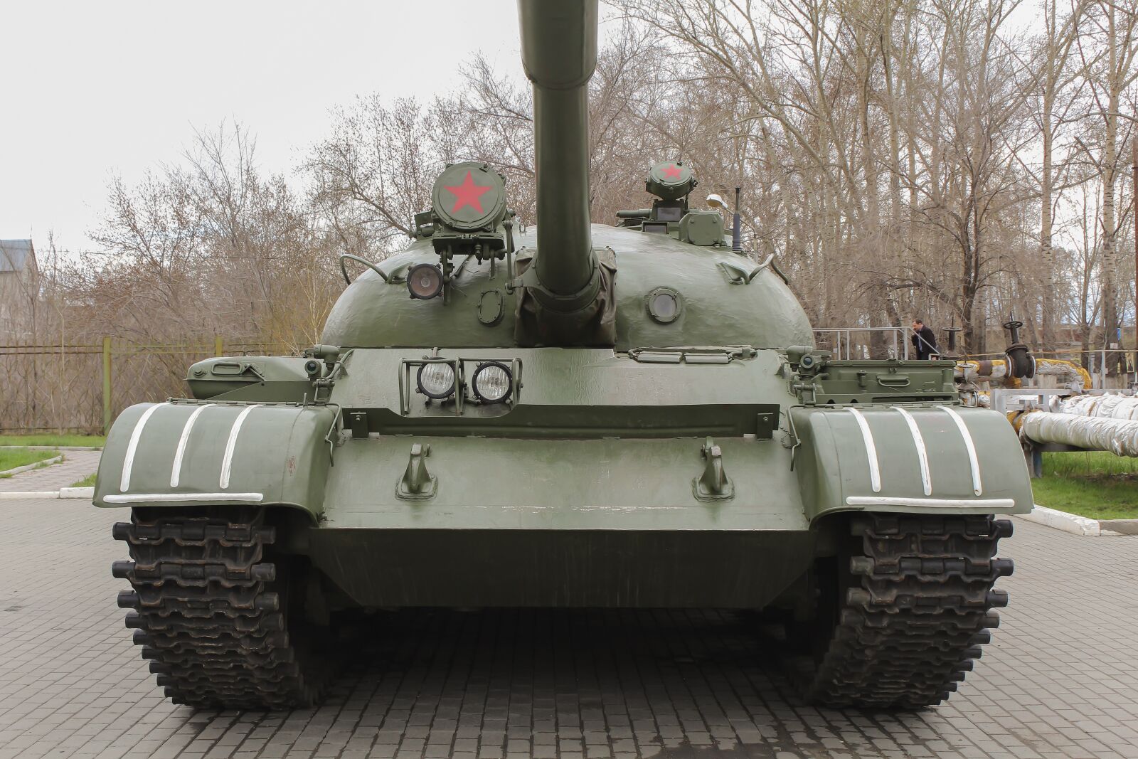 Canon EOS 600D (Rebel EOS T3i / EOS Kiss X5) sample photo. Tank, army, military photography