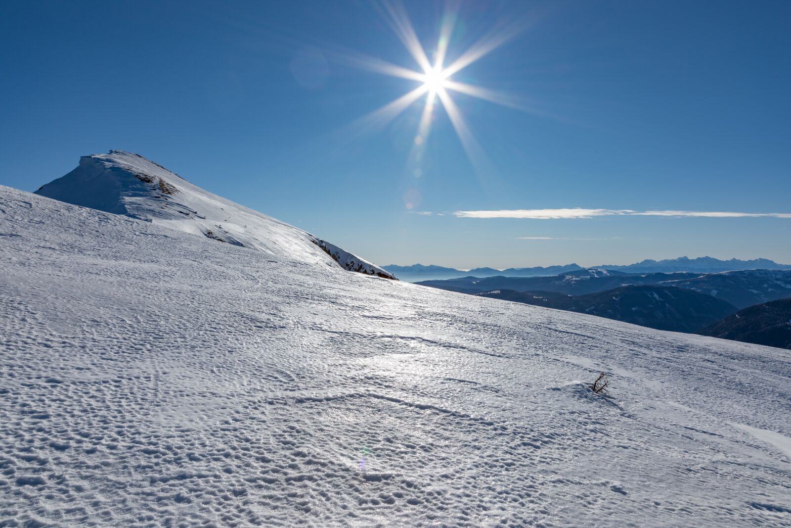 Canon EOS 5D Mark IV sample photo. Mountain, snow, summit photography