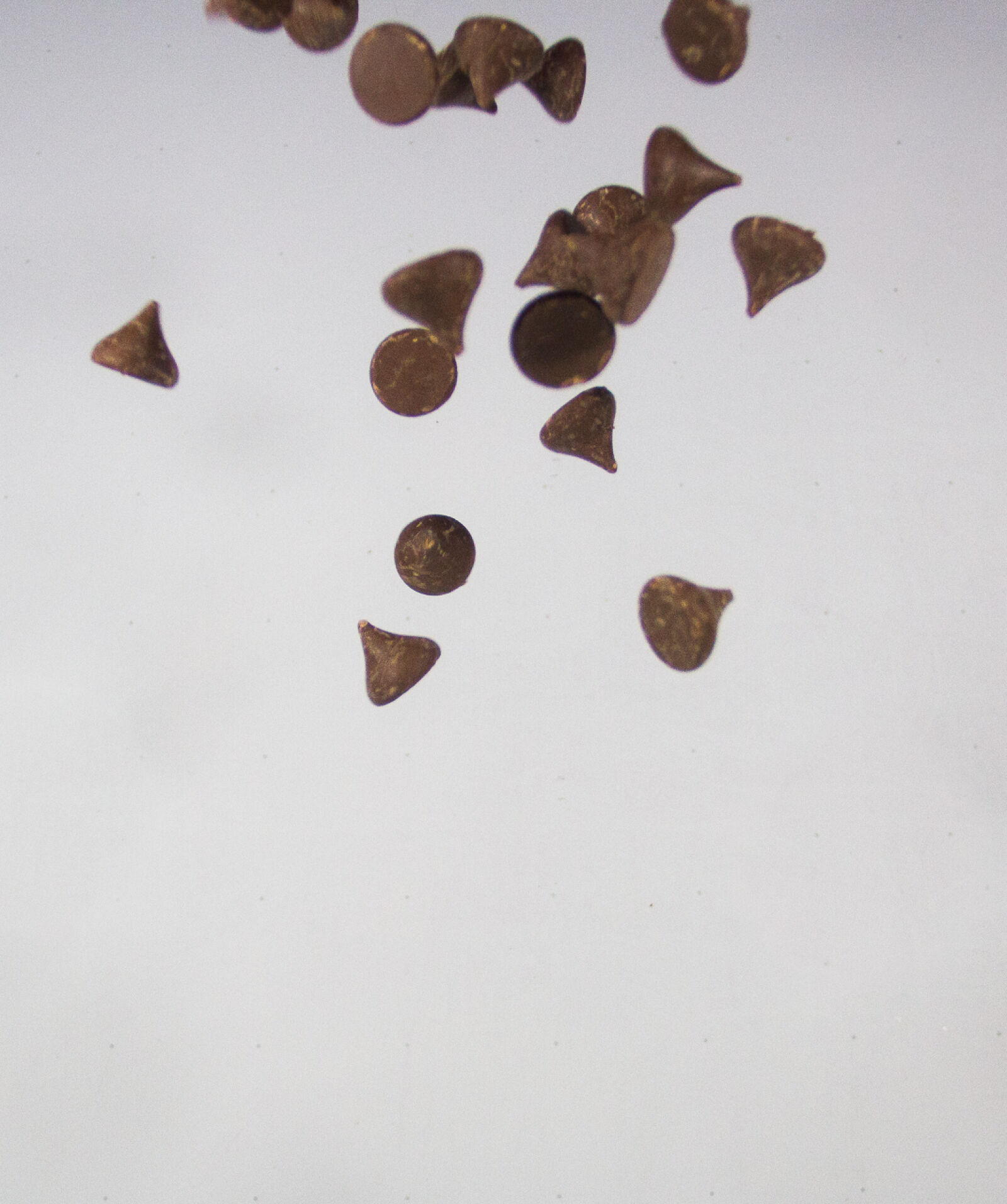 Canon EOS 600D (Rebel EOS T3i / EOS Kiss X5) sample photo. Chocolate, falling, kisses, levitation photography