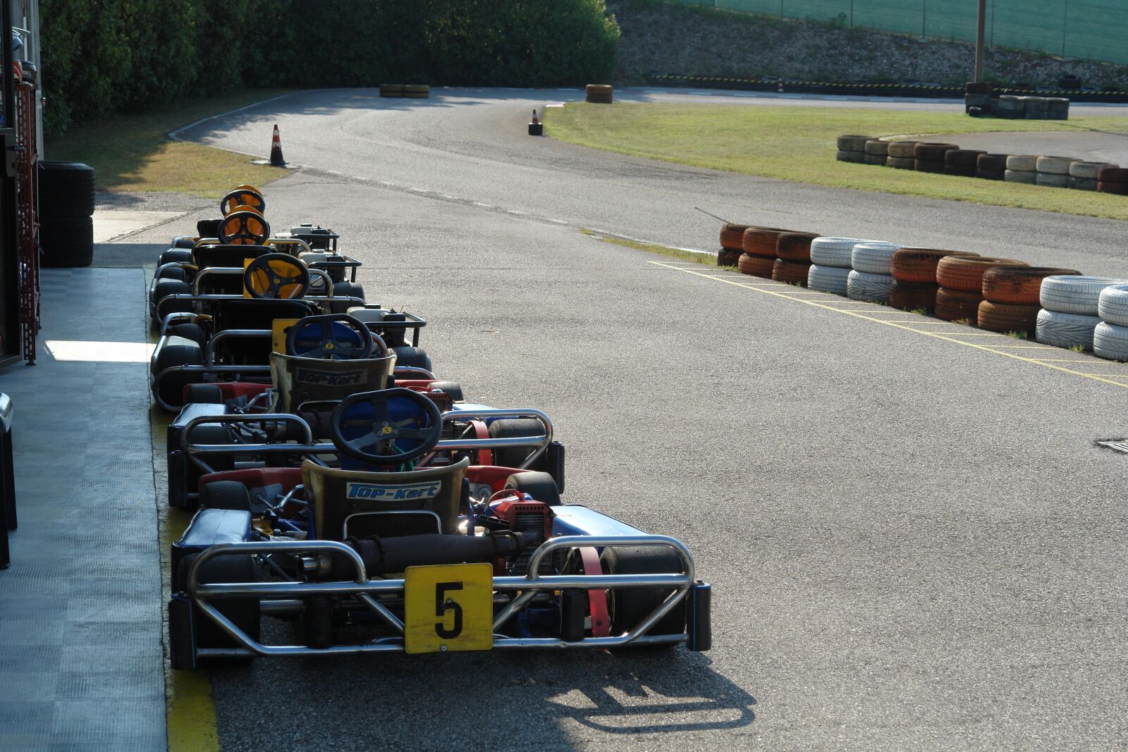 Sony DSC-R1 sample photo. Karten, karting, italy photography