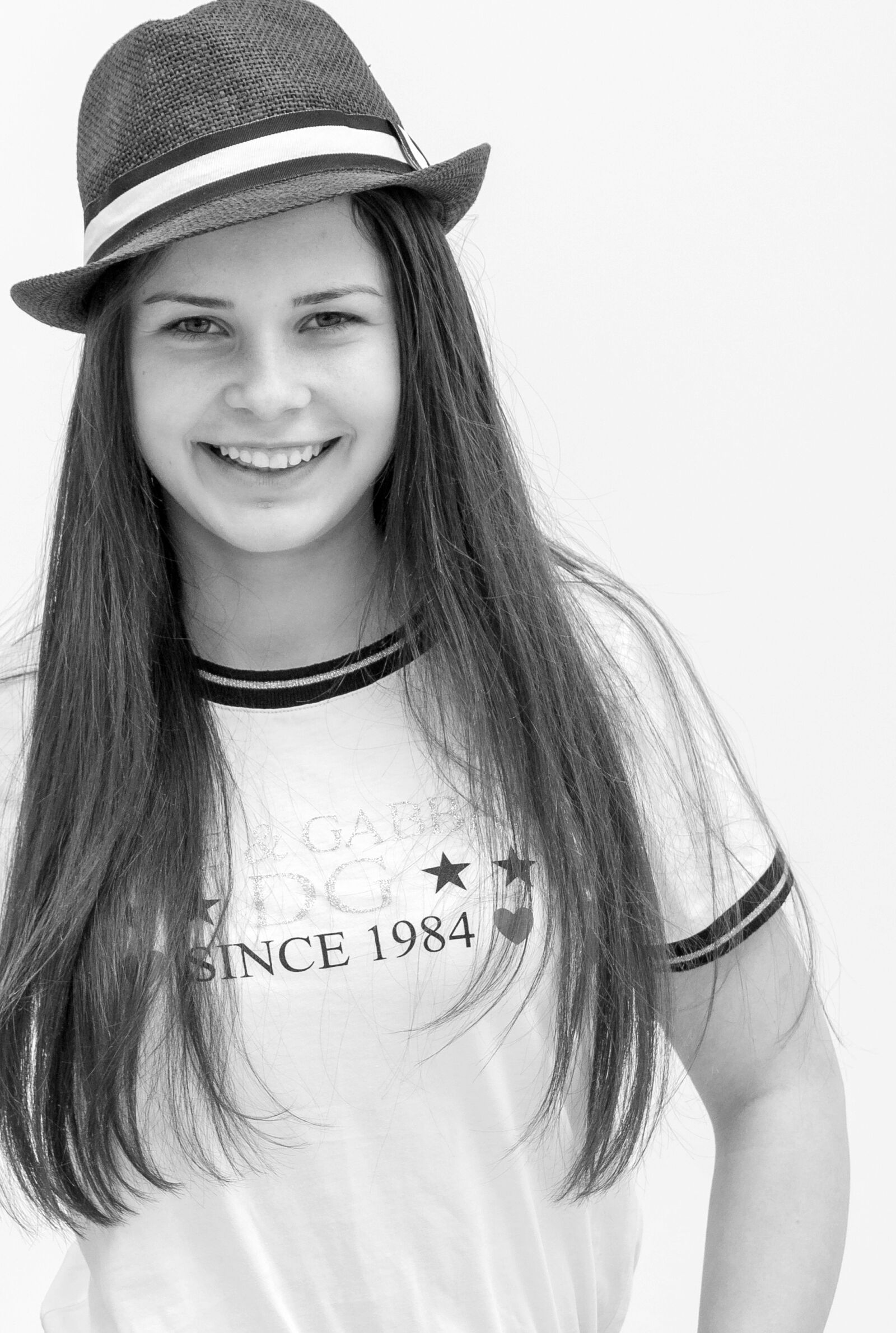 Nikon D610 sample photo. Portrait, b w, smile photography