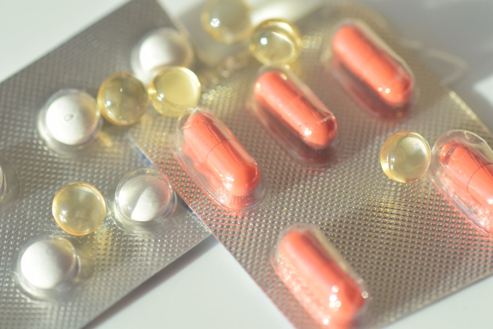 Nikon D3300 sample photo. Drug, tablets, blister photography