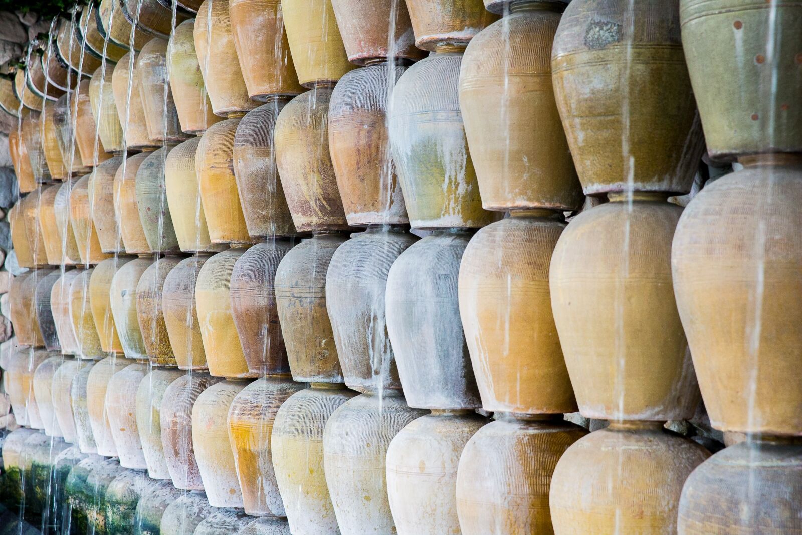 Canon EF 24-70mm F2.8L II USM sample photo. Store, container, warehouse photography