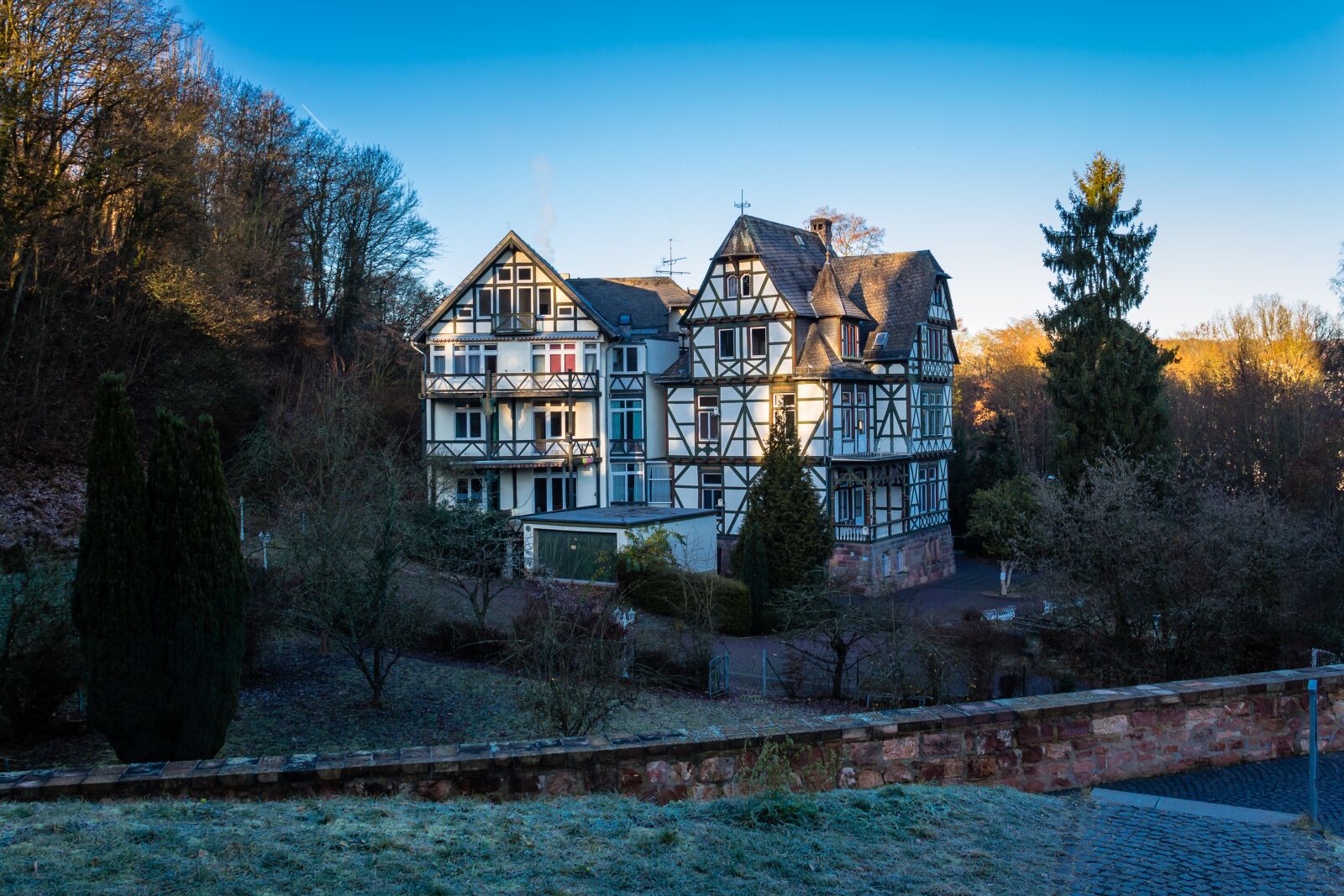 Canon EOS 700D (EOS Rebel T5i / EOS Kiss X7i) sample photo. Truss, marburg, fachwerkhäuser photography