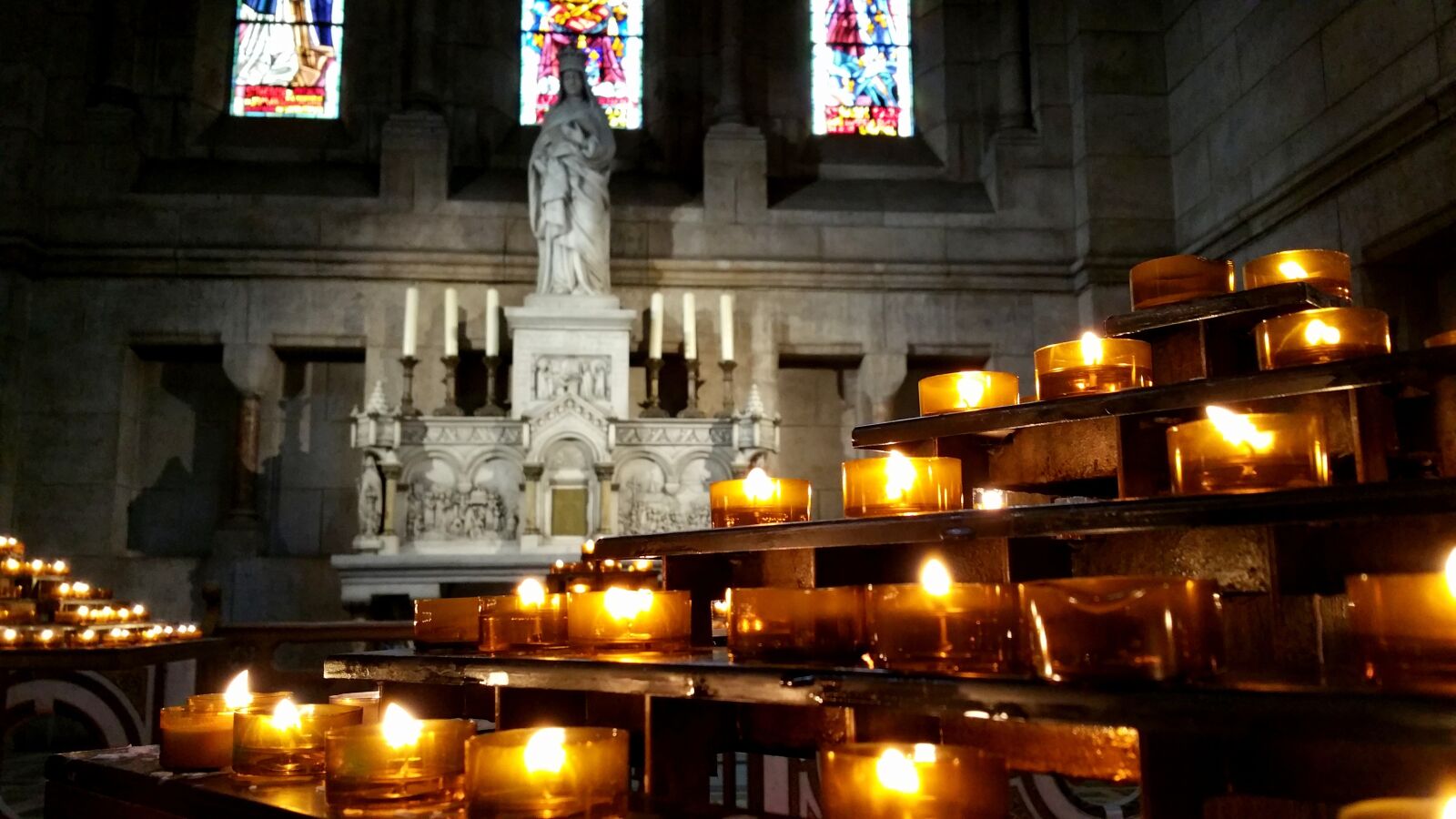 Samsung Galaxy Note4 sample photo. Paris, church, light photography