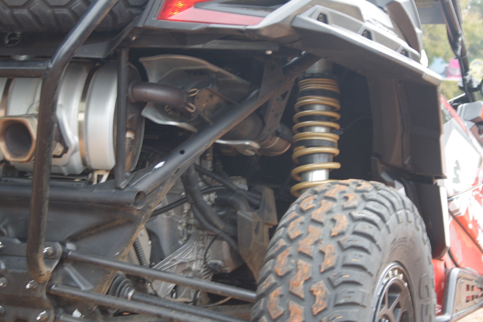 Canon EOS 1000D (EOS Digital Rebel XS / EOS Kiss F) sample photo. Wheel, shock, 4x4 photography