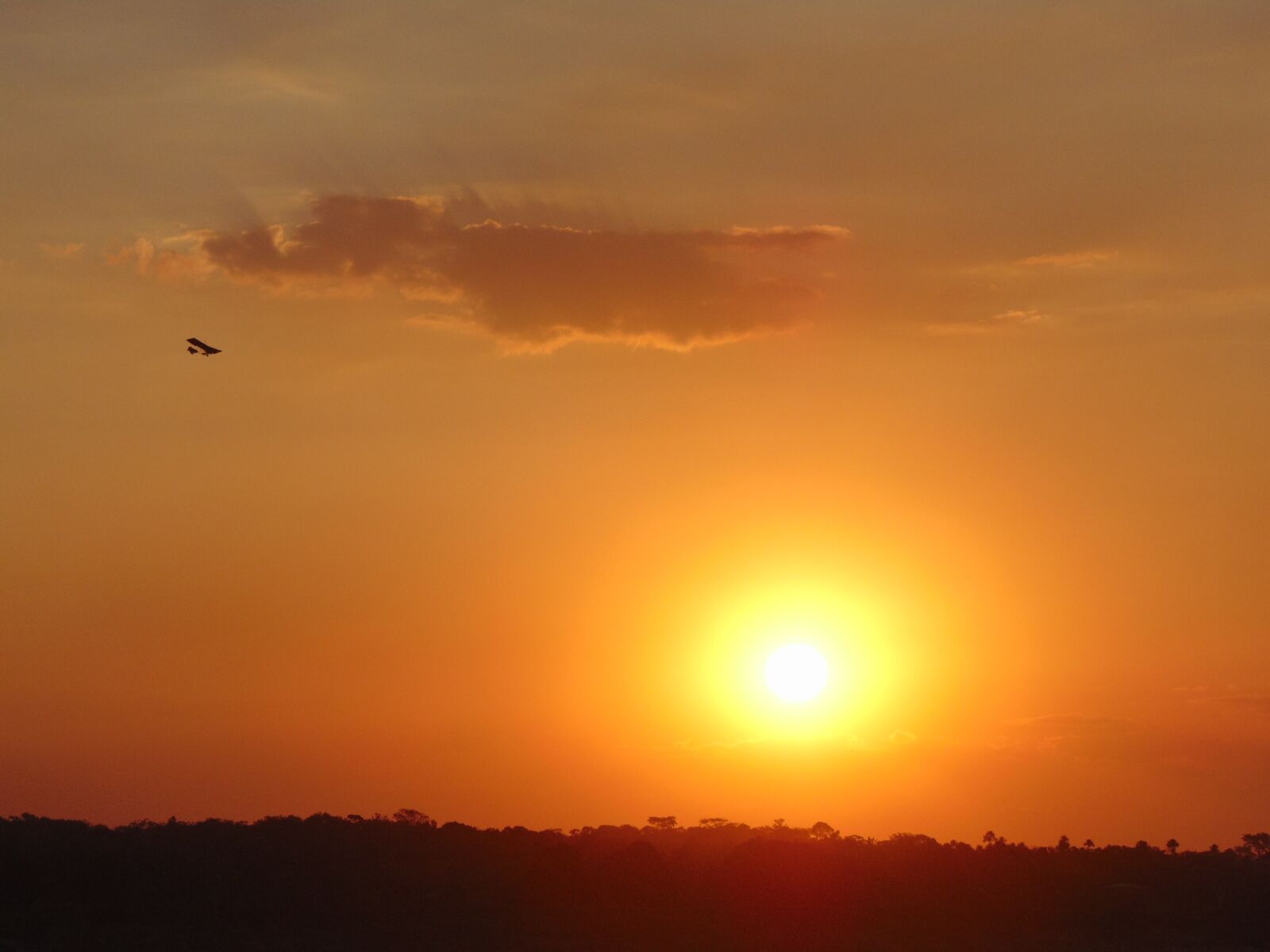 Sony Cyber-shot DSC-H300 sample photo. Sunset, sol, sky photography