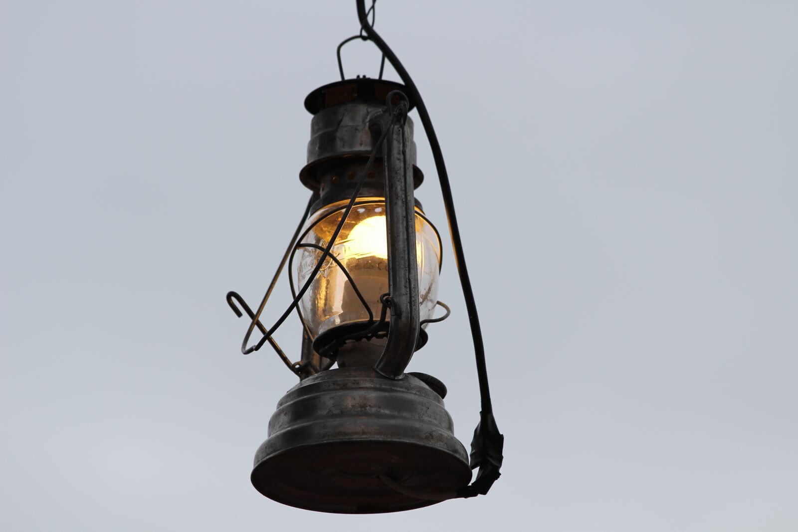 Canon EOS 600D (Rebel EOS T3i / EOS Kiss X5) sample photo. Lantern, lamp, light photography