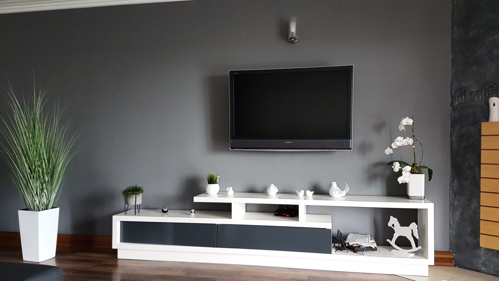 Samsung Galaxy S7 Edge sample photo. Living room, room, furniture photography