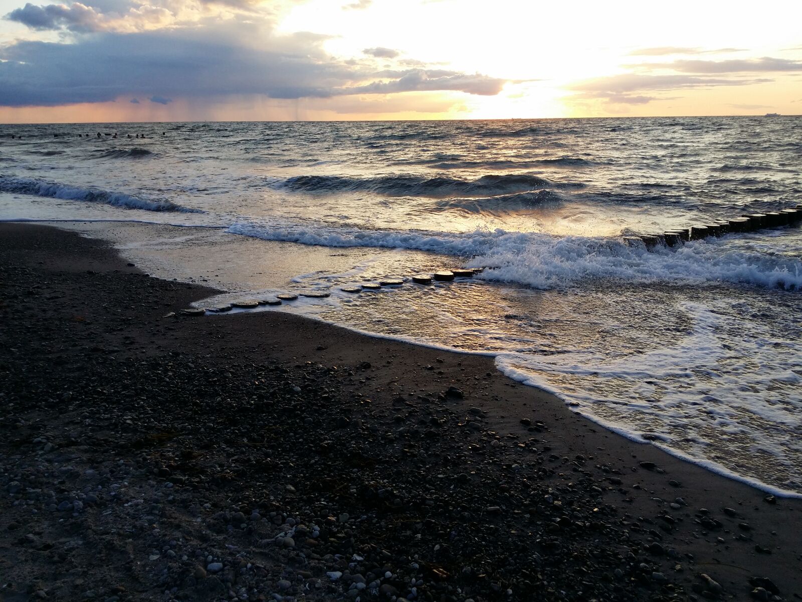 Samsung Galaxy S4 sample photo. Baltic, sea, beach, sea photography