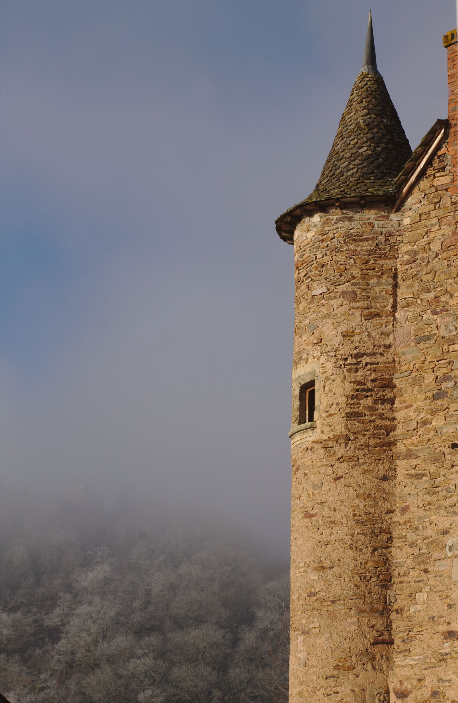 Canon EOS 1100D (EOS Rebel T3 / EOS Kiss X50) sample photo. Castle, sky, landscape photography
