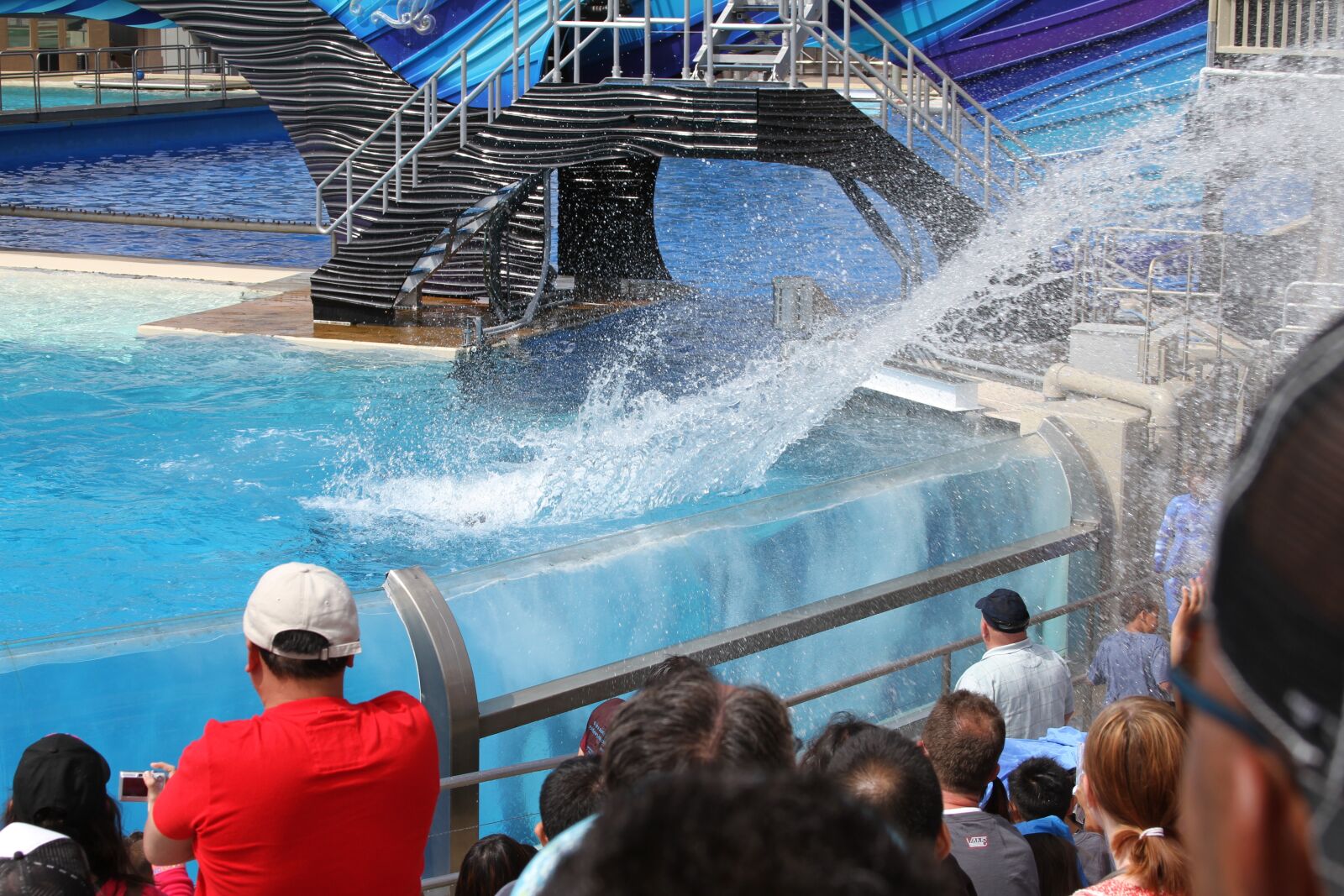 Canon EOS 7D sample photo. Splash, water, blue photography