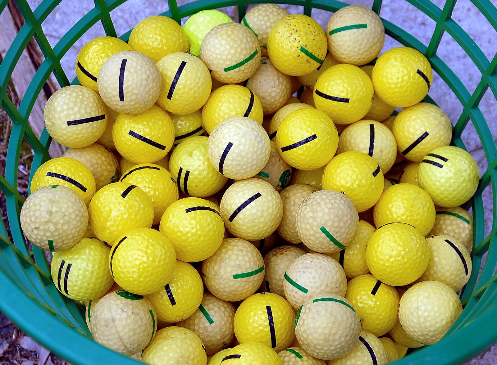 Nikon D200 sample photo. Practice, golf balls, driving photography