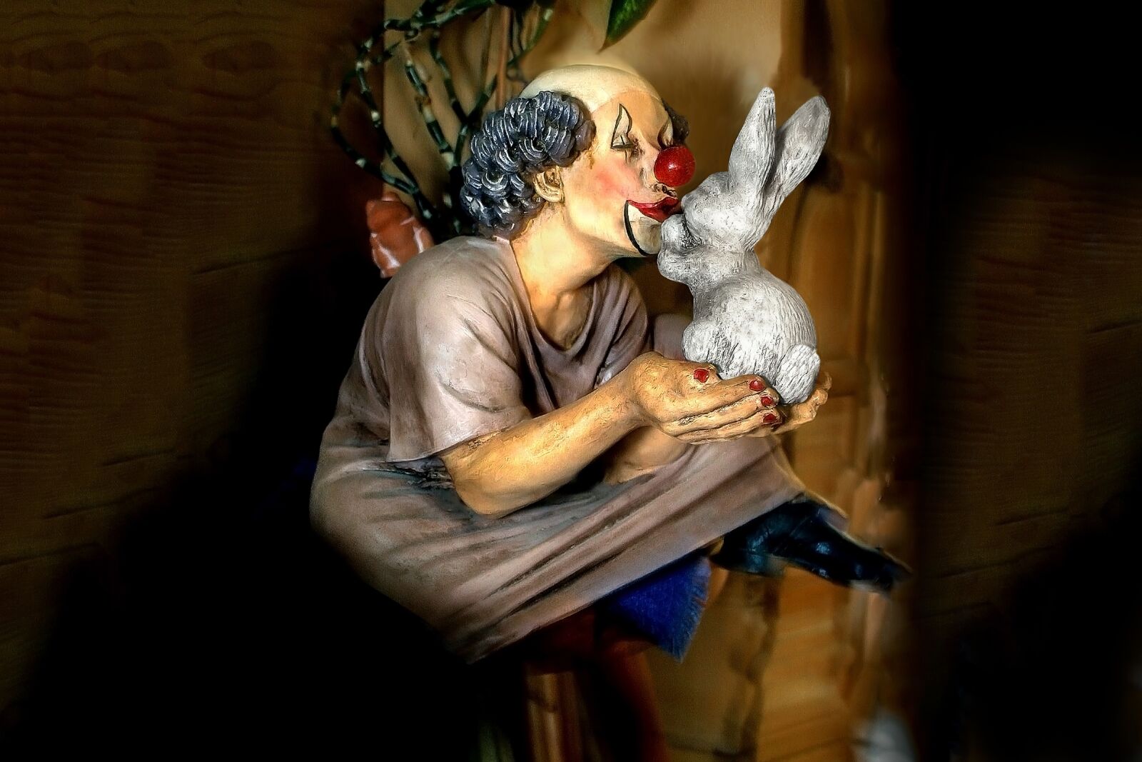 Canon EOS 300D (EOS Digital Rebel / EOS Kiss Digital) sample photo. Clown, clown rabbits, figure photography