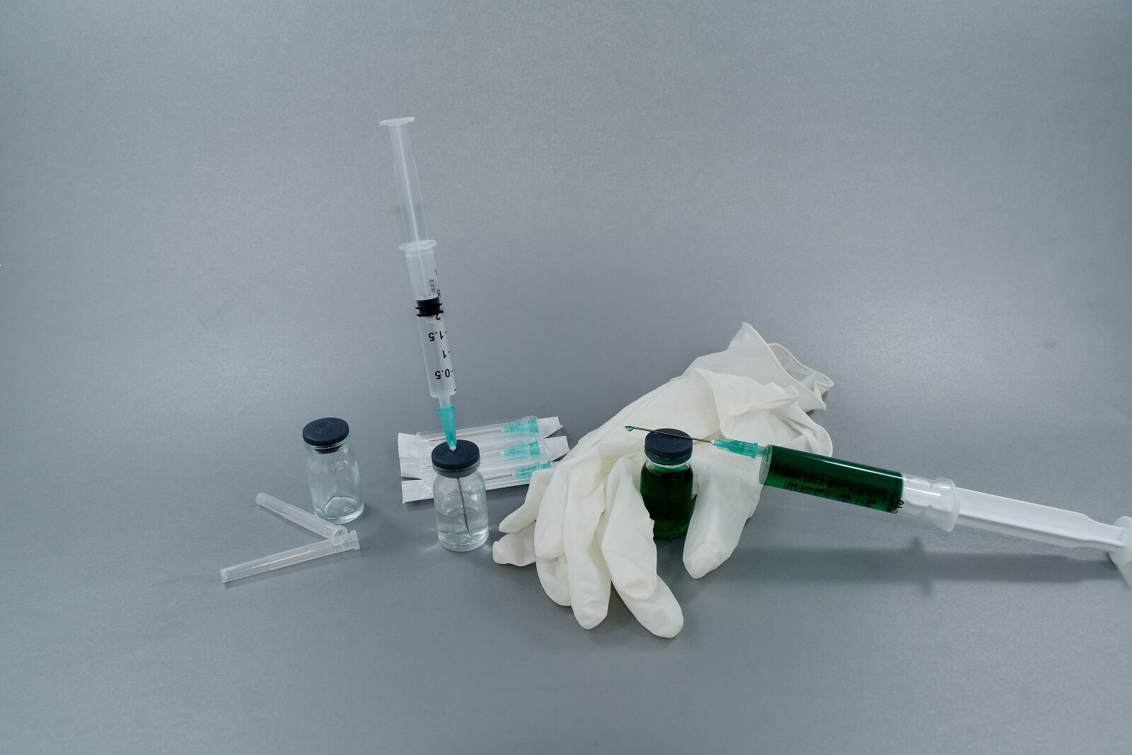Nikon D5500 sample photo. Instrument, syringe, science, medicine photography