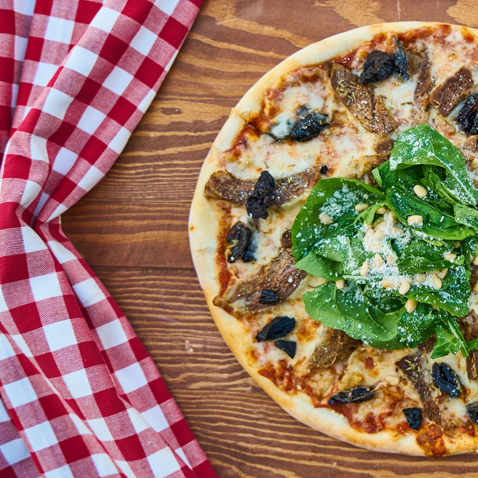 Sony a7R II sample photo. Pizza, meat, dough photography