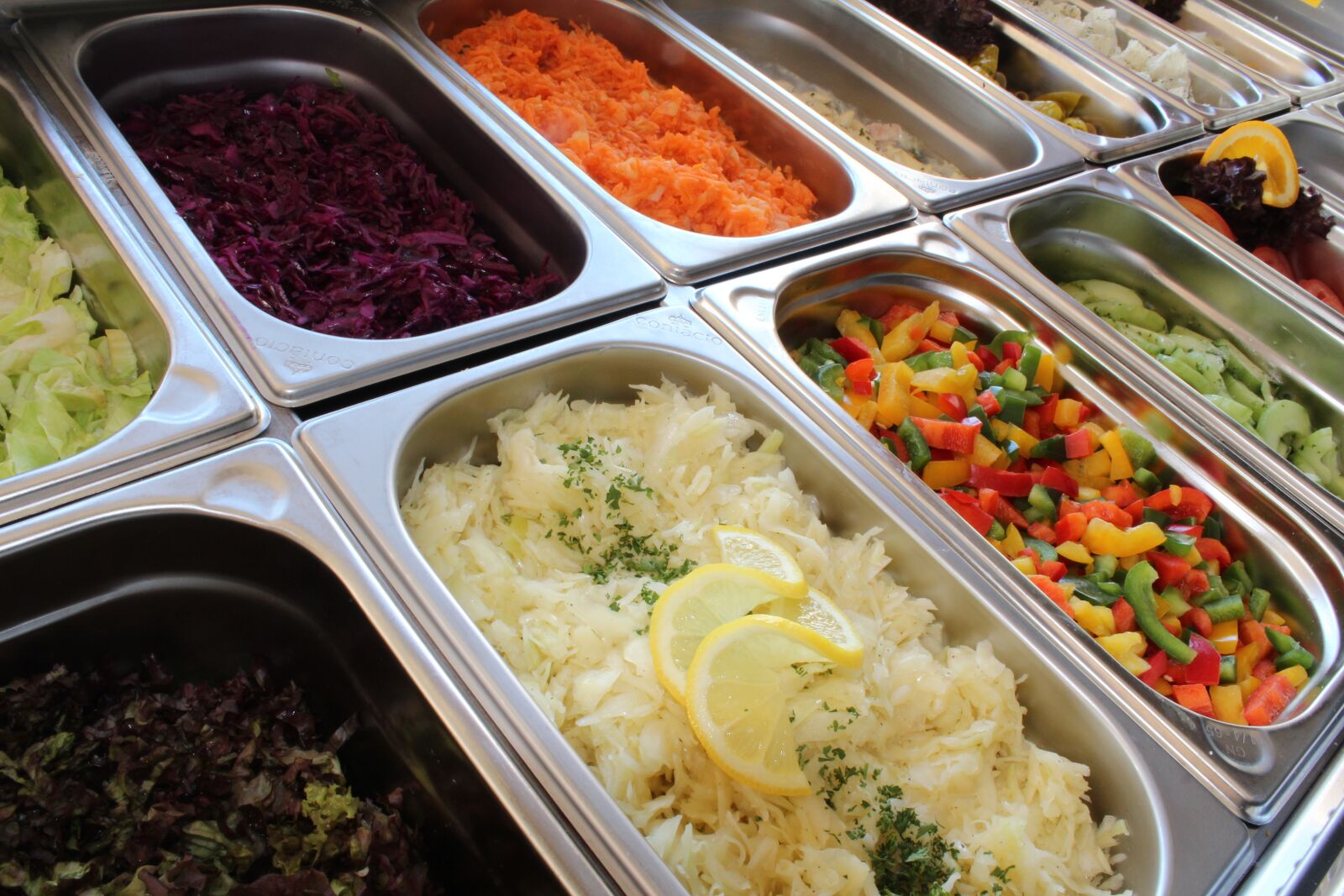 Canon EOS 600D (Rebel EOS T3i / EOS Kiss X5) sample photo. Salad bar, salad buffet photography