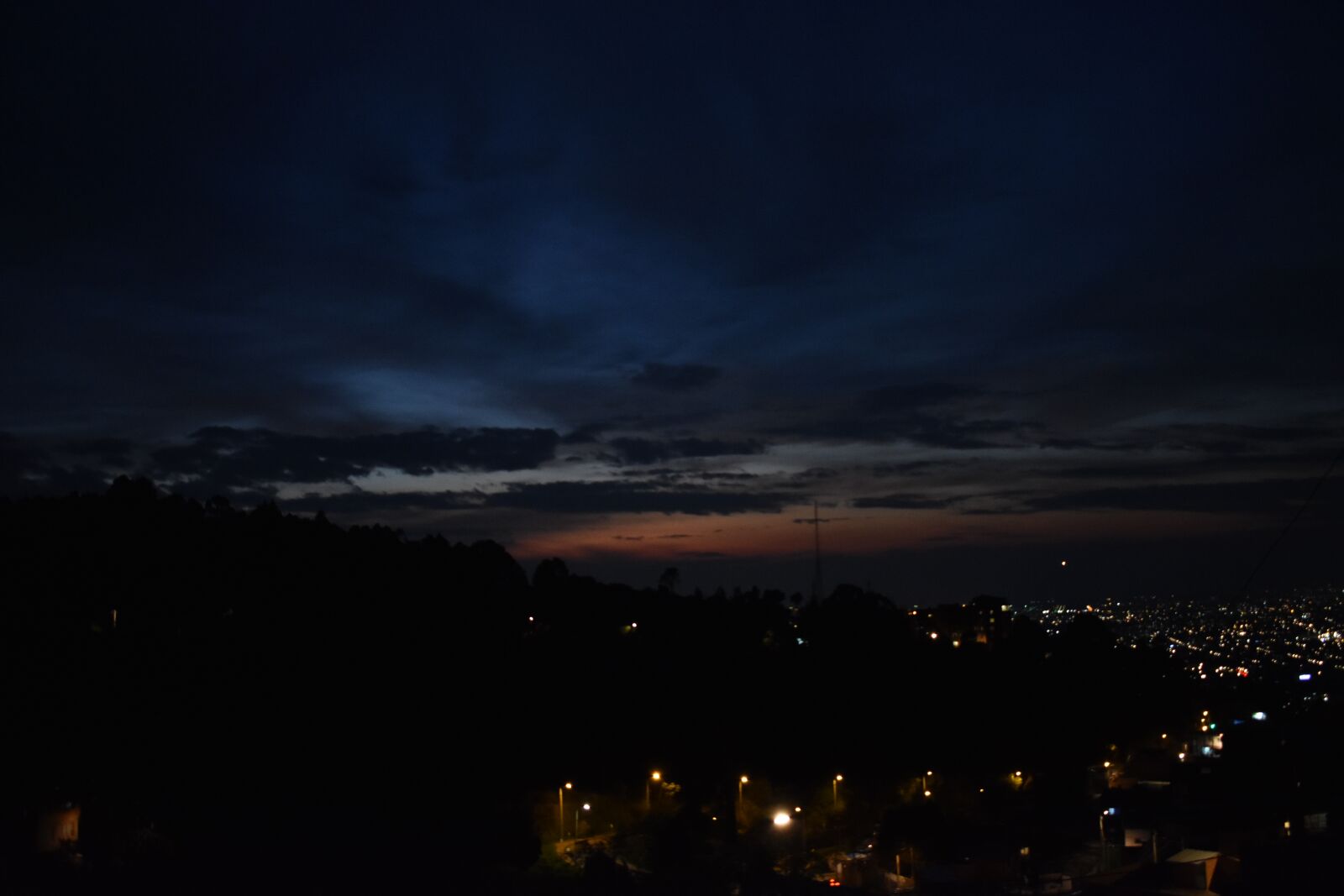 Nikon D3400 sample photo. Bogotá, chapinero alto, sunset photography