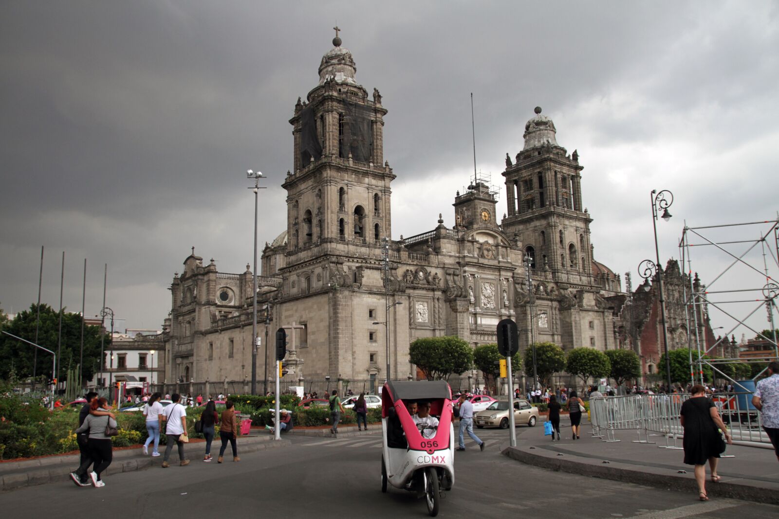 Canon EOS 7D sample photo. Cathedral, metropolitan, catholic photography