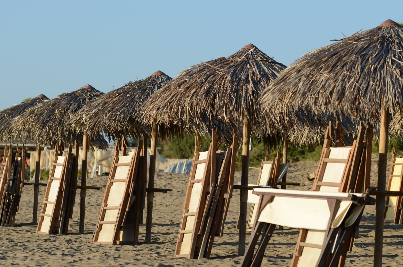 Nikon D7000 sample photo. Beach, summer, umbrellas photography