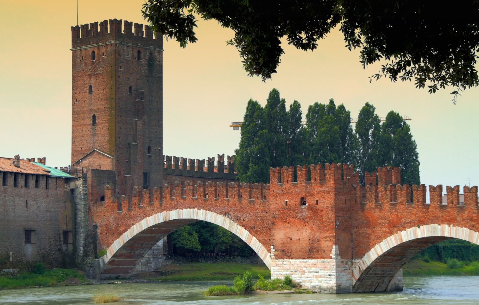 Canon EOS 7D sample photo. Tour, arch, brick photography
