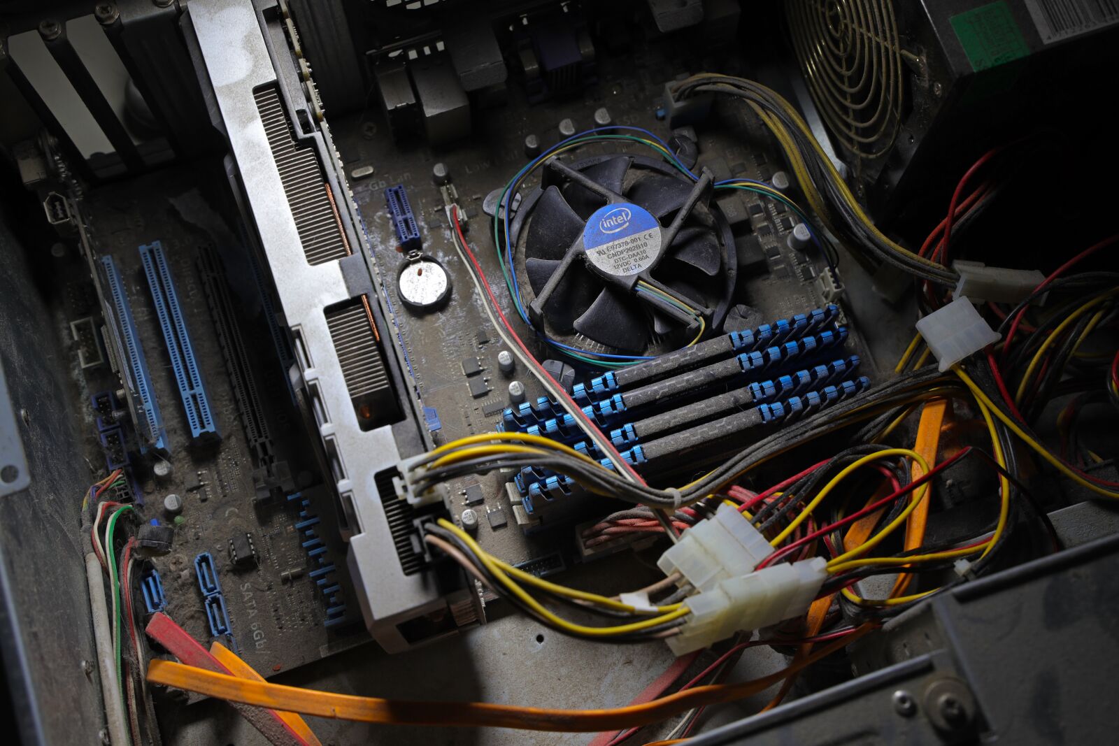 Canon RF 24-105mm F4L IS USM sample photo. Pc, computer, motherboard photography