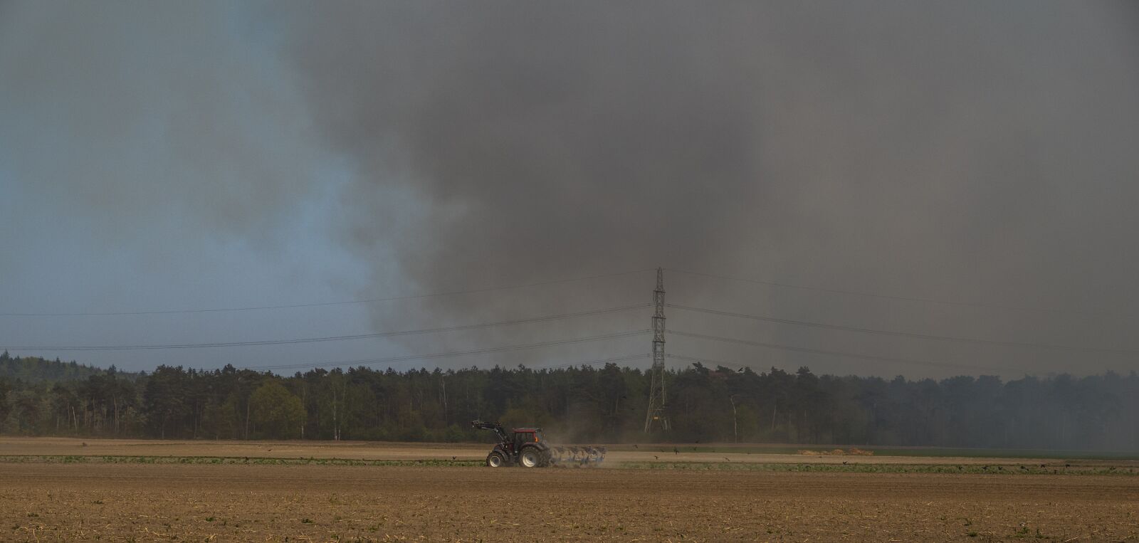 Sony Cyber-shot DSC-RX10 IV sample photo. Fire, blushelicopter, a photography