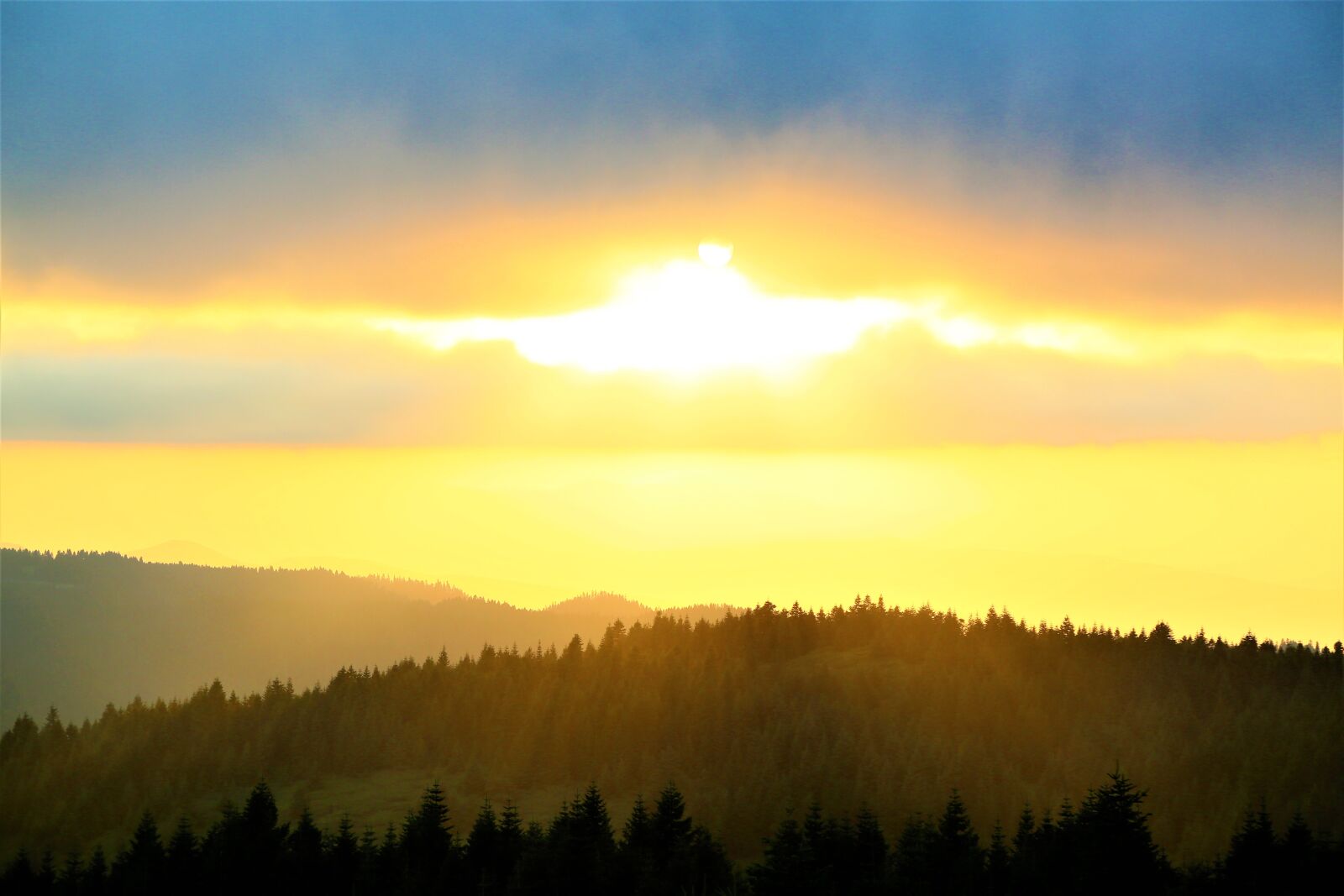Canon EF 24-105mm F4L IS USM sample photo. Landscape, sunset, nature photography