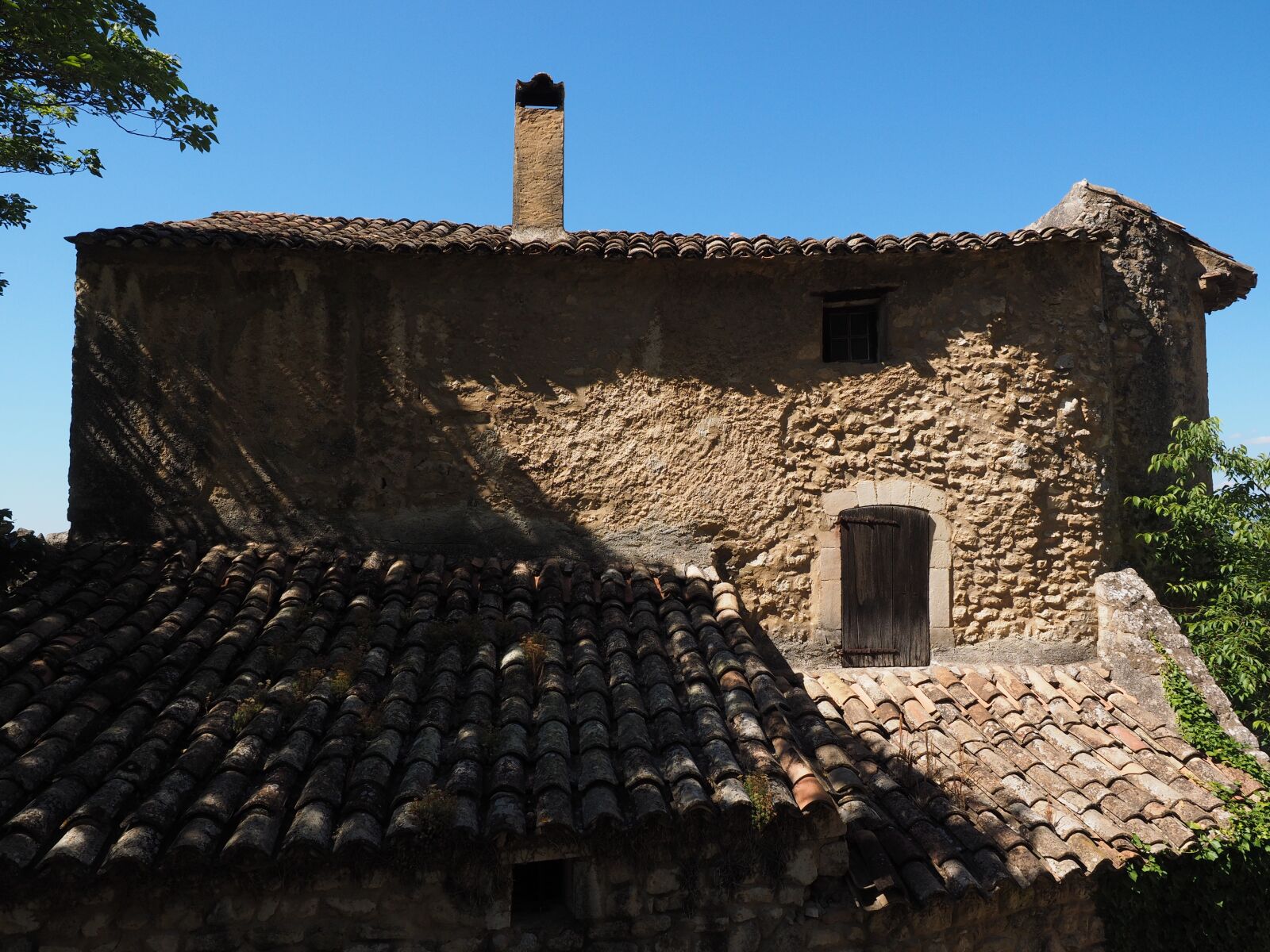 Olympus OM-D E-M1 + Olympus M.Zuiko Digital ED 12-40mm F2.8 Pro sample photo. House, stone house, building photography