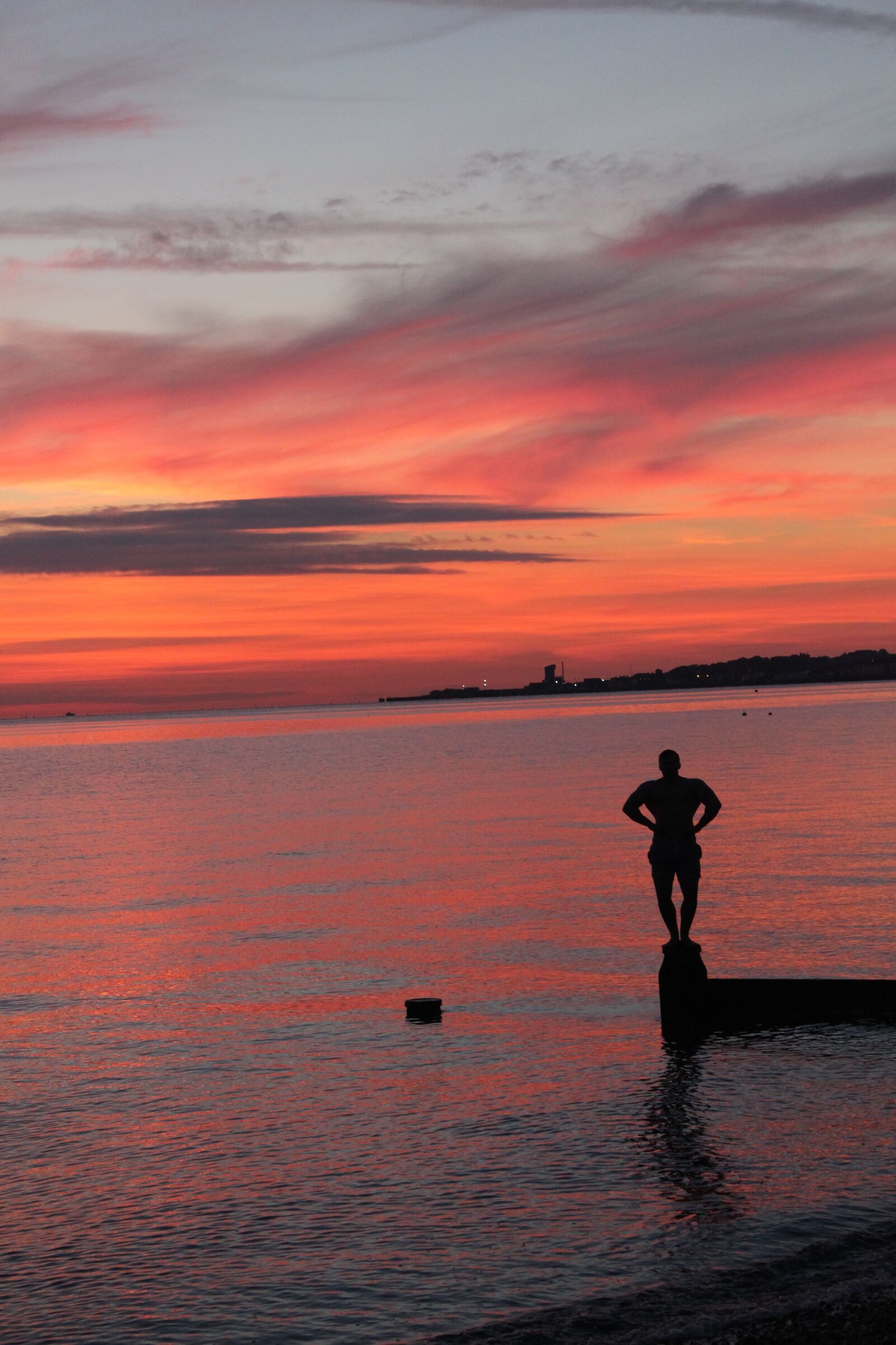 Canon EOS 100D (EOS Rebel SL1 / EOS Kiss X7) sample photo. Bodybuilding, sunrise, reflections photography
