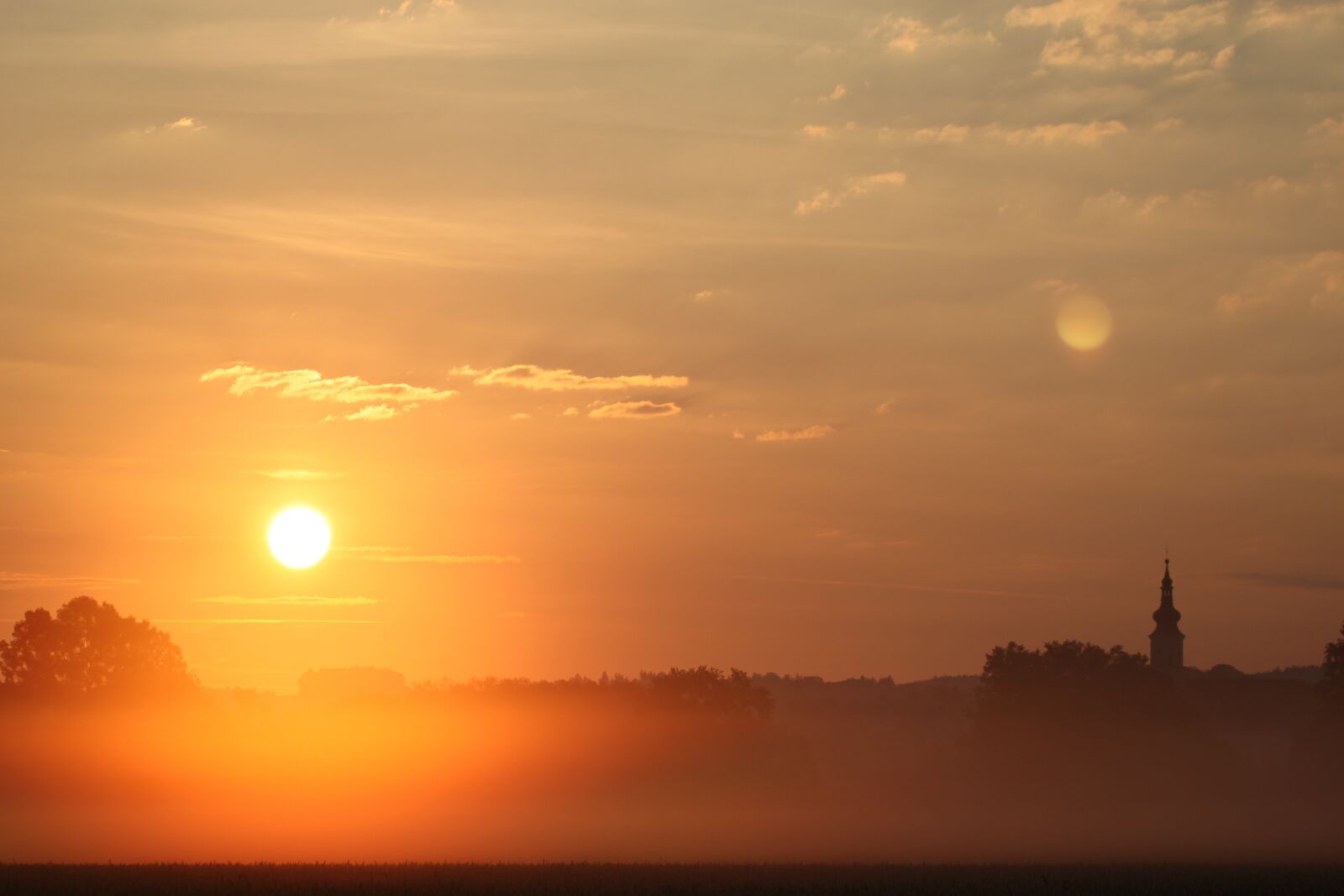 Canon EOS 500D (EOS Rebel T1i / EOS Kiss X3) sample photo. Evening, sunset, sun photography