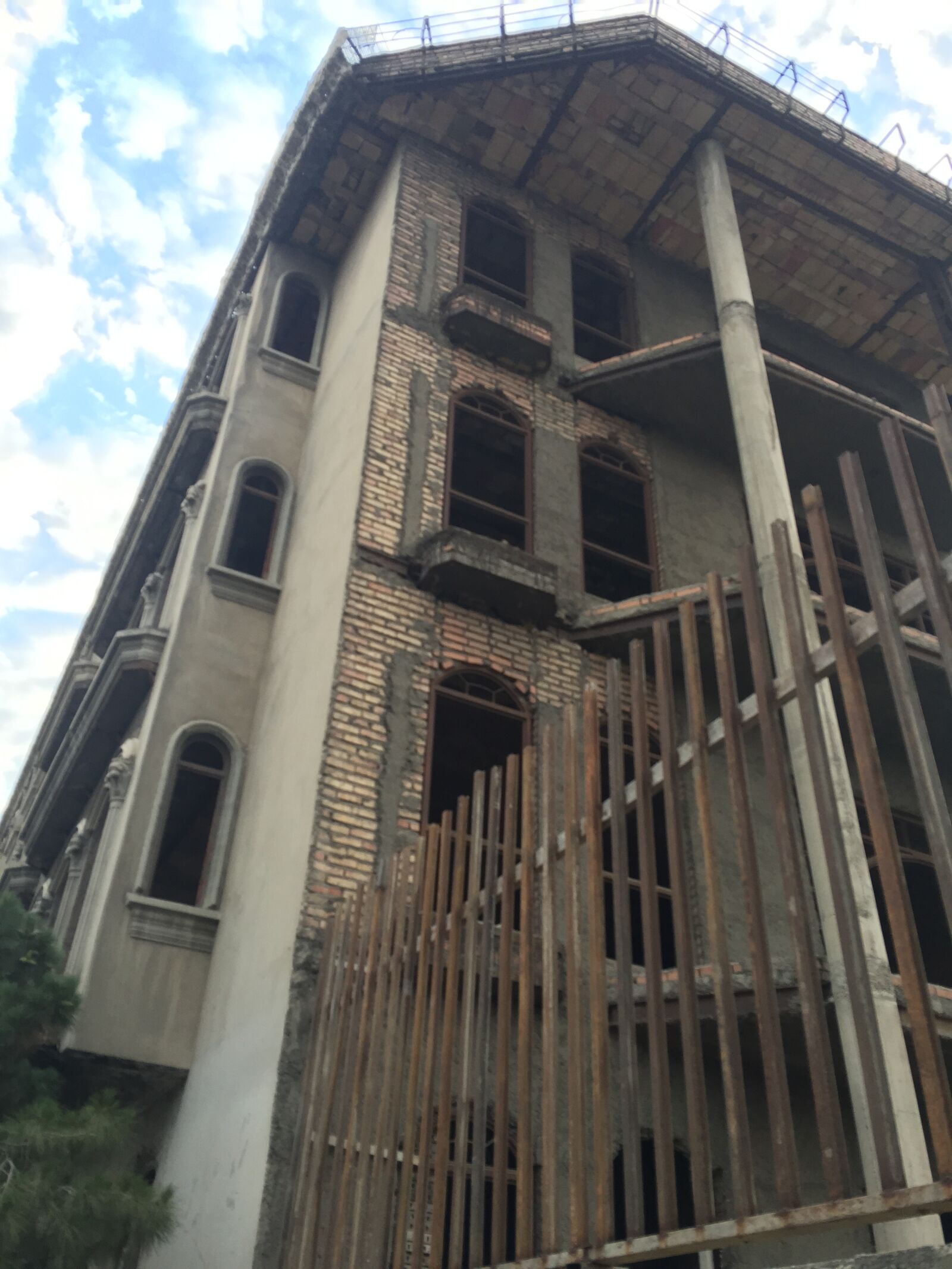 iPhone 6 Plus back camera 4.15mm f/2.2 sample photo. North tehran, 2015 iran photography