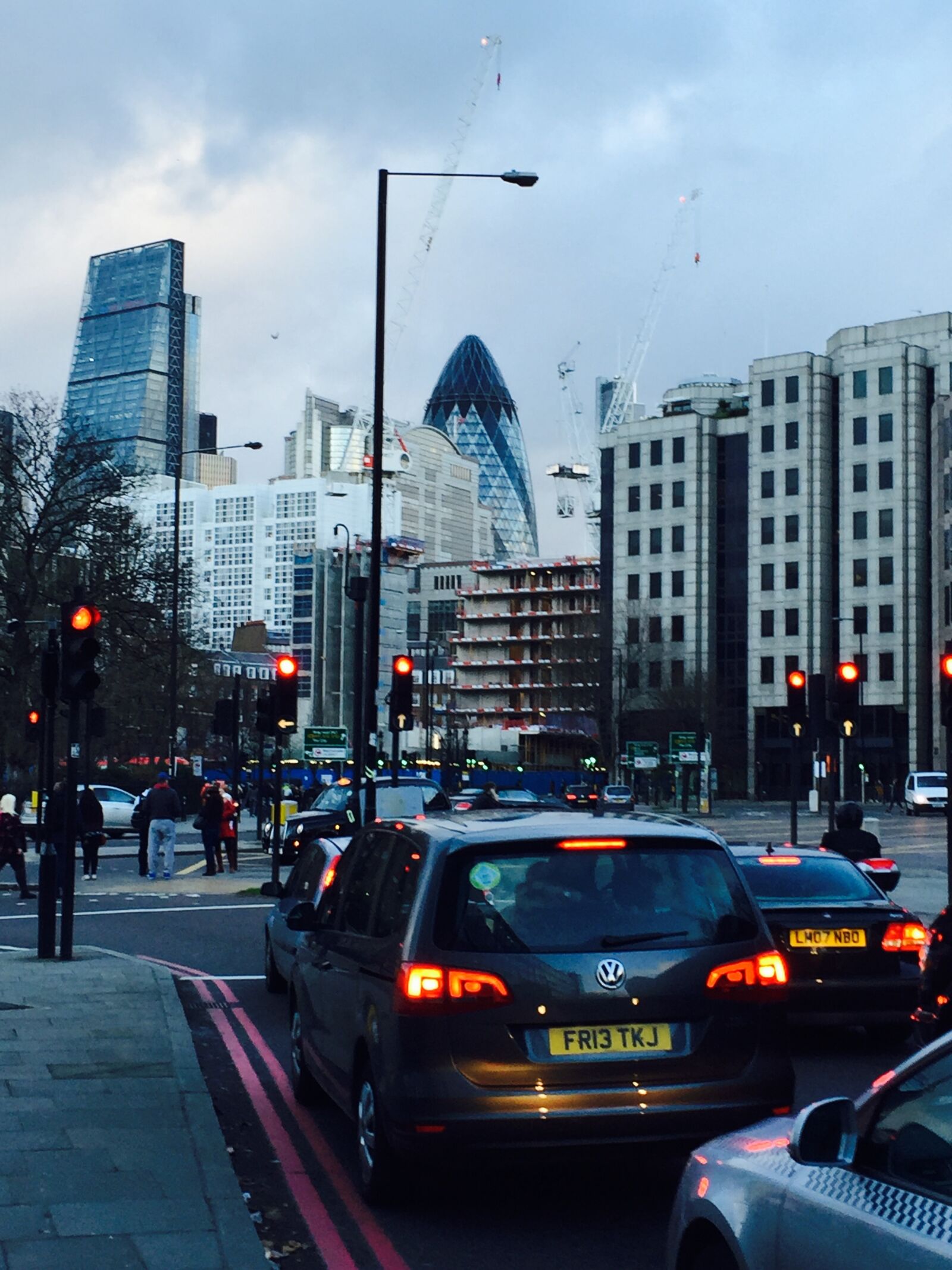 Apple iPhone 6 sample photo. London, taxi, landscape photography