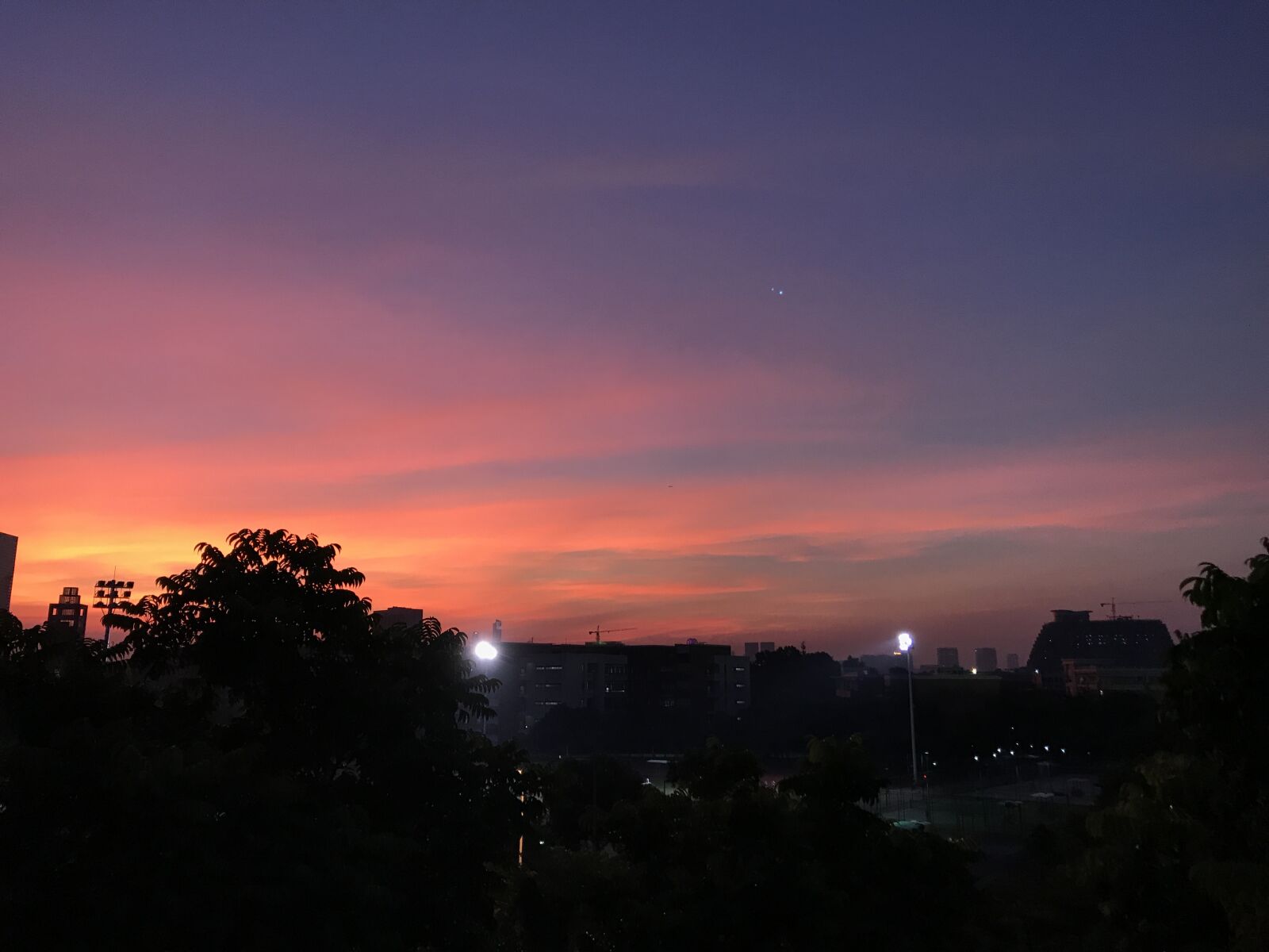 iPhone 7 back camera 3.99mm f/1.8 sample photo. Night, sysu, china photography