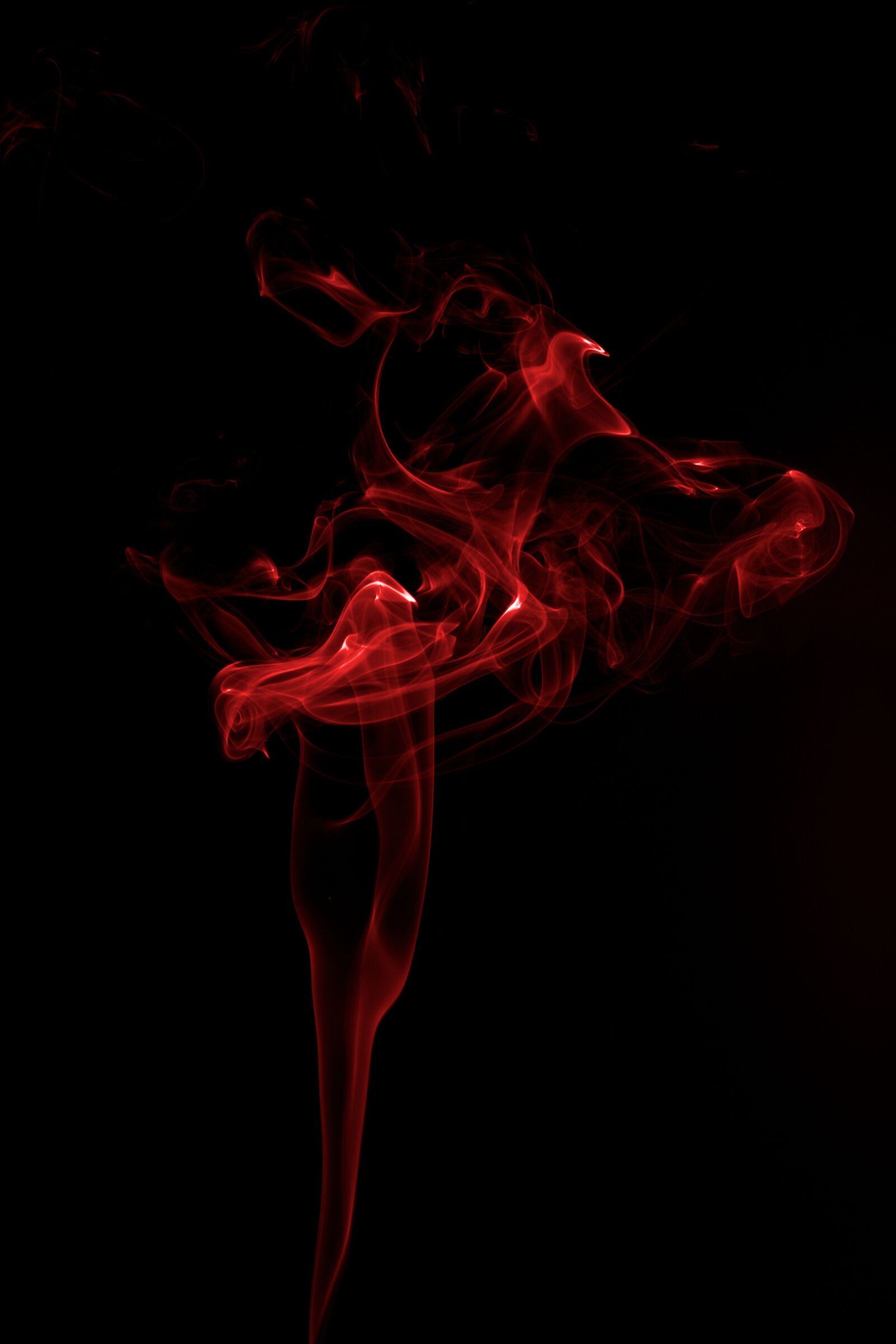 Canon EOS 550D (EOS Rebel T2i / EOS Kiss X4) sample photo. Smoke, art, red photography
