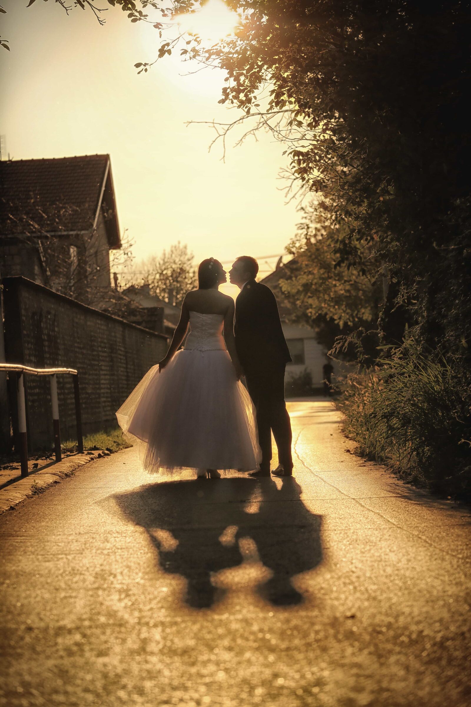 Canon EOS 5D Mark III sample photo. Kiss, nostalgia, portrait, pretty photography